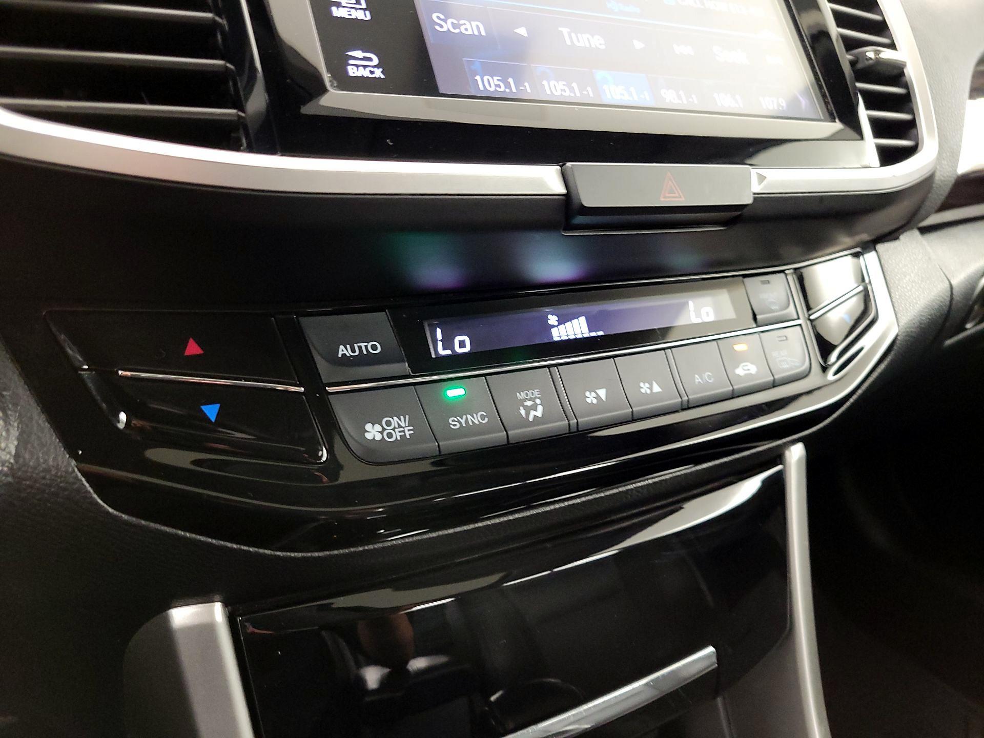 Thumbnail: 2016 Honda Accord - 16
