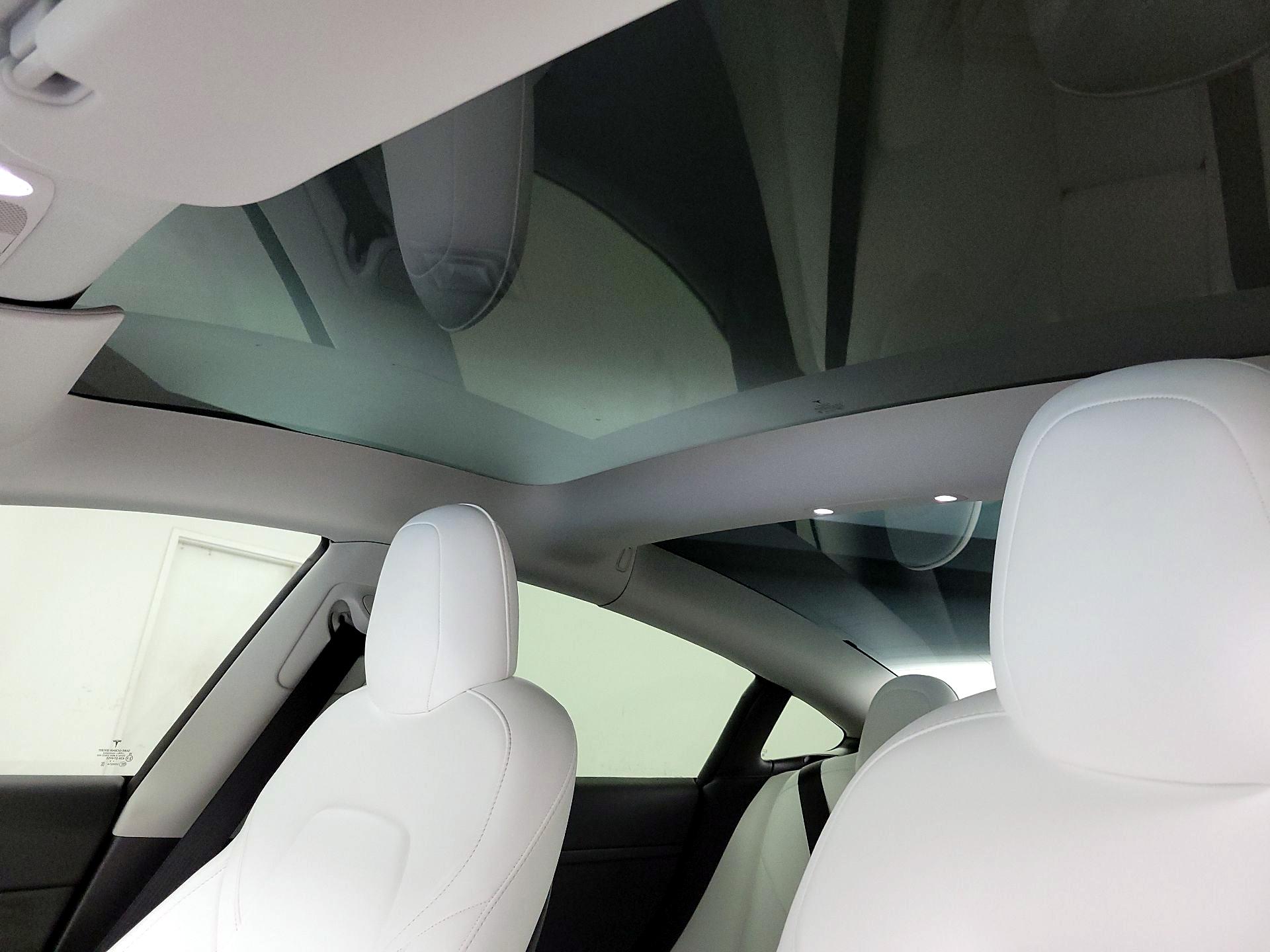 Thumbnail: 2022 Tesla Model 3 - 18