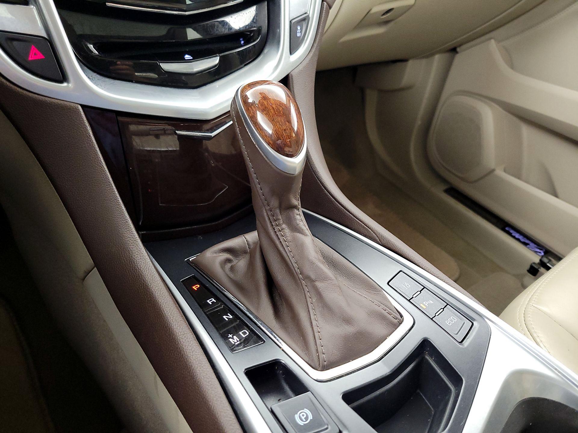 Thumbnail: 2016 Cadillac SRX - 17
