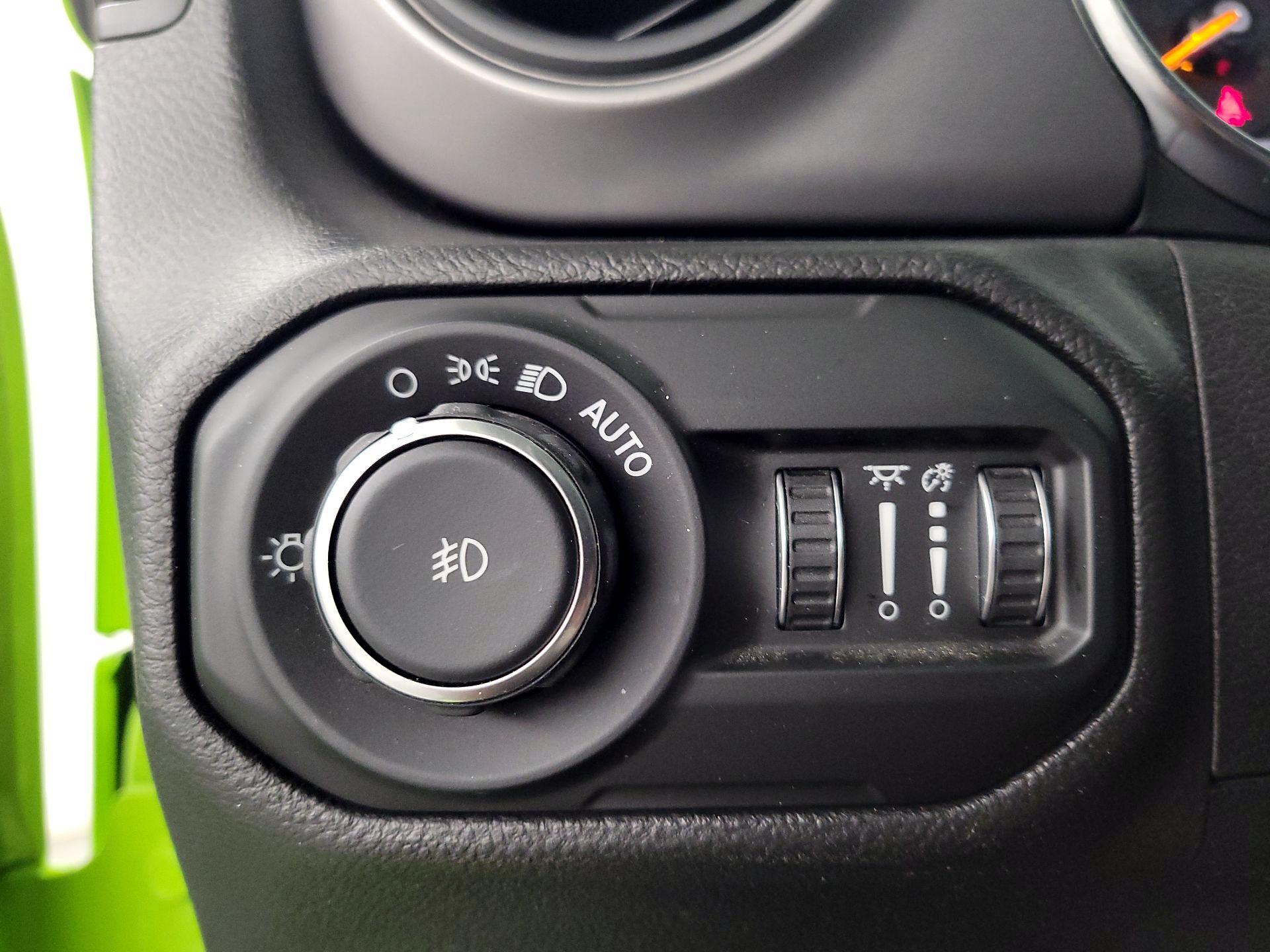 Thumbnail: 2021 Jeep Wrangler - 13