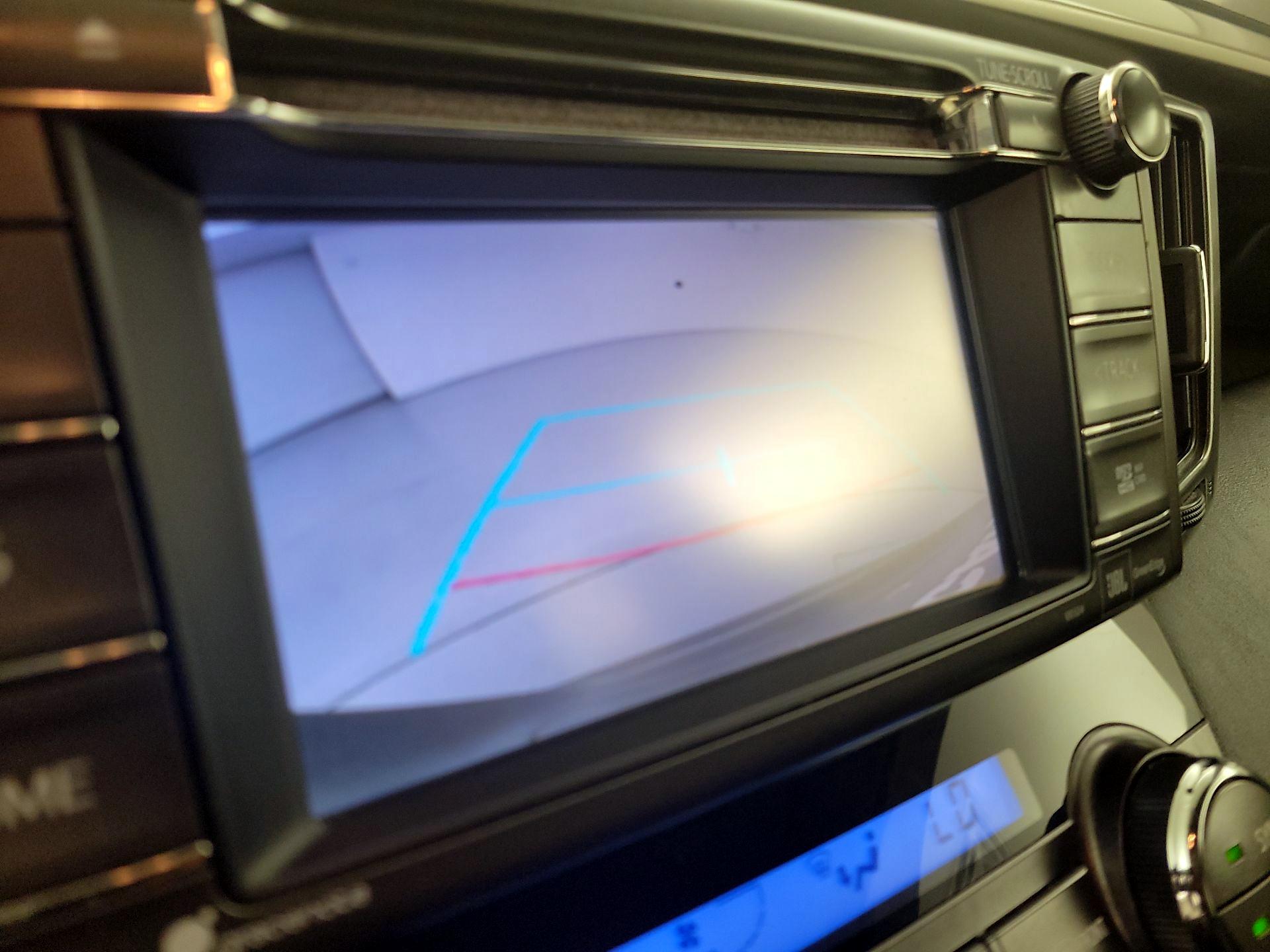 Thumbnail: 2015 Toyota RAV4 - 15