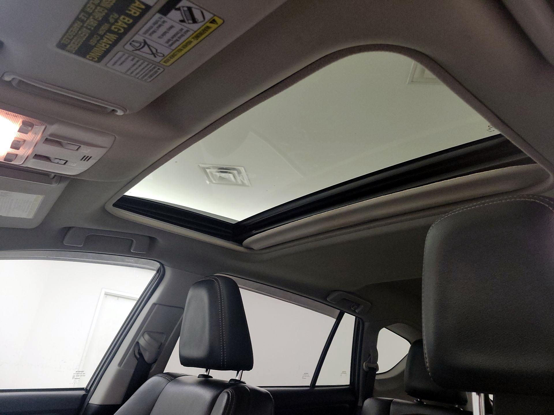 Thumbnail: 2015 Toyota RAV4 - 20