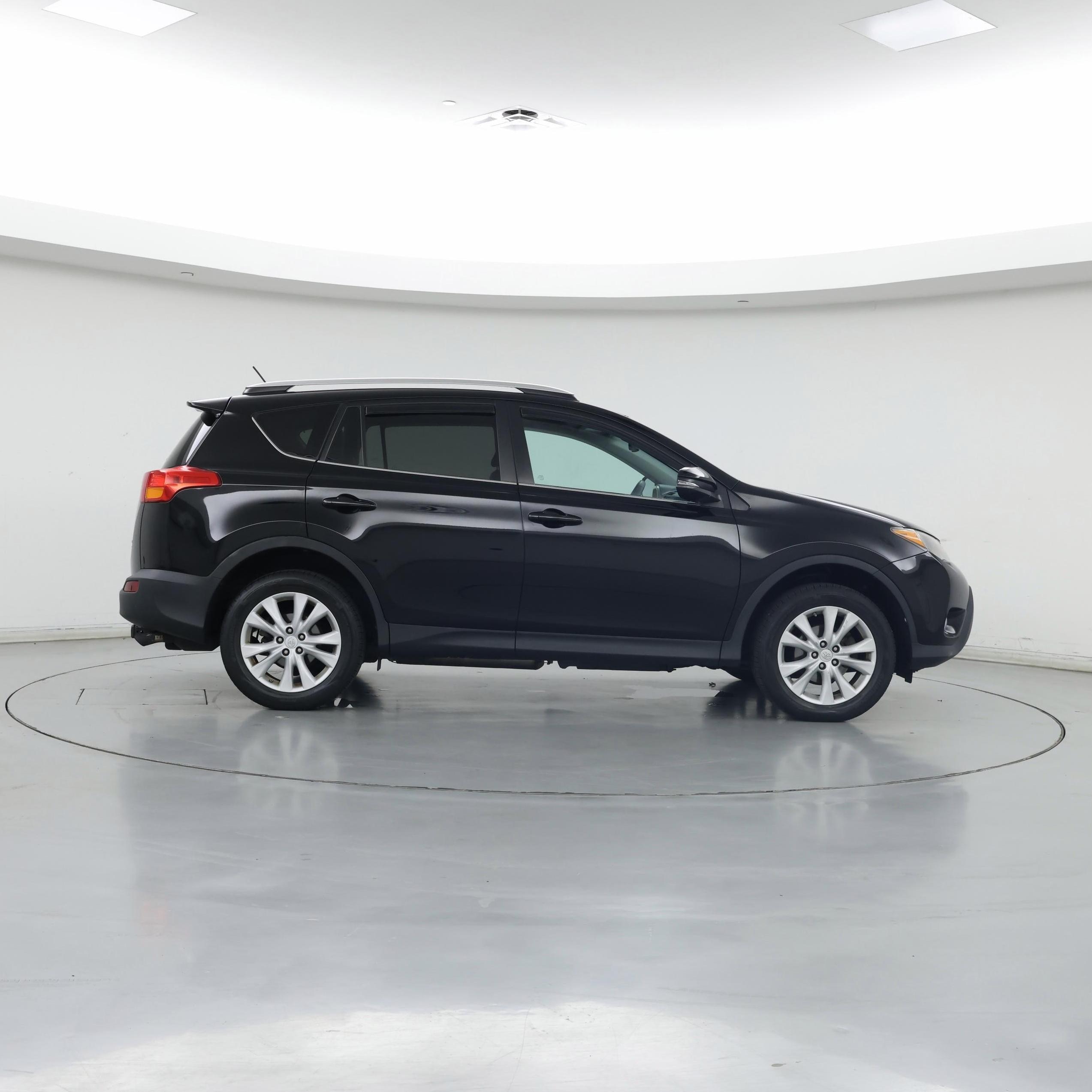Thumbnail: 2015 Toyota RAV4 - 7