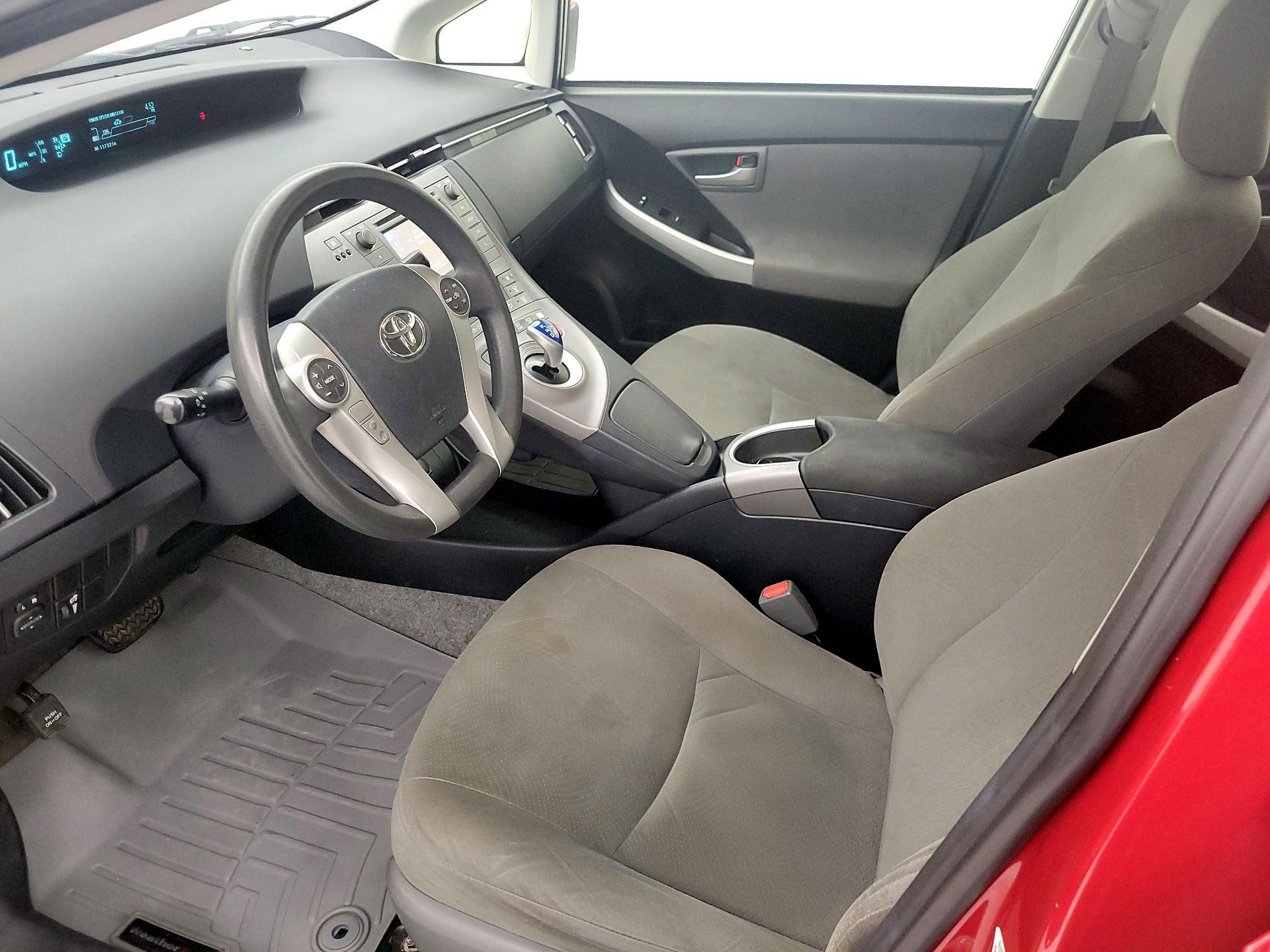 Thumbnail: 2015 Toyota Prius - 11