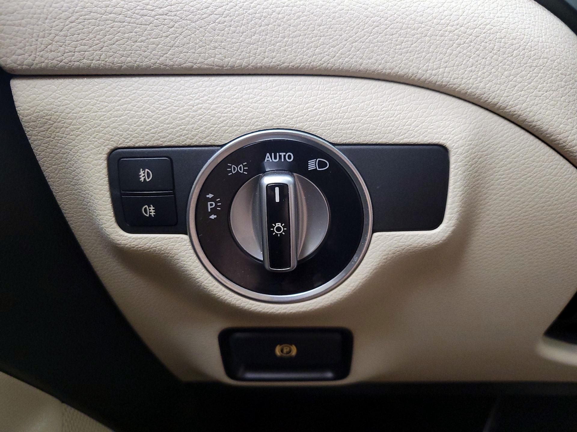 Thumbnail: 2016 Mercedes-Benz GLA - 13