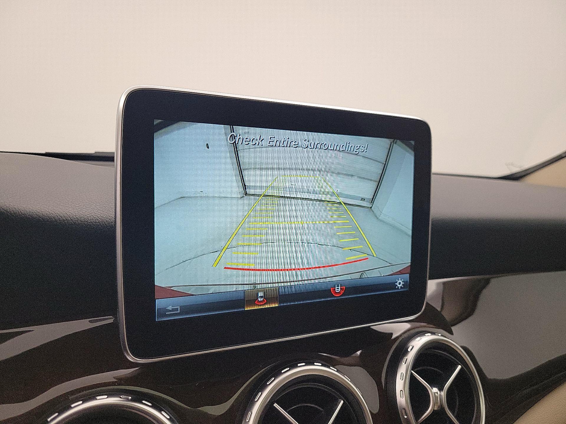 Thumbnail: 2016 Mercedes-Benz GLA - 15