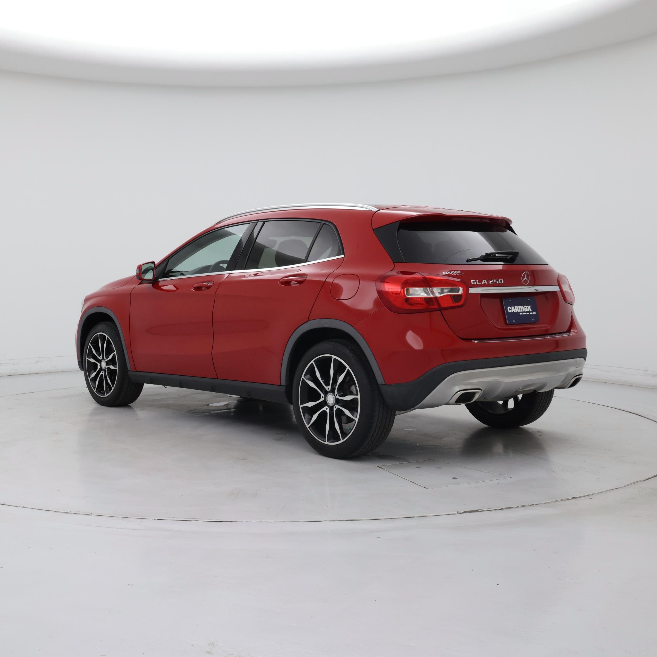 Thumbnail: 2016 Mercedes-Benz GLA - 2