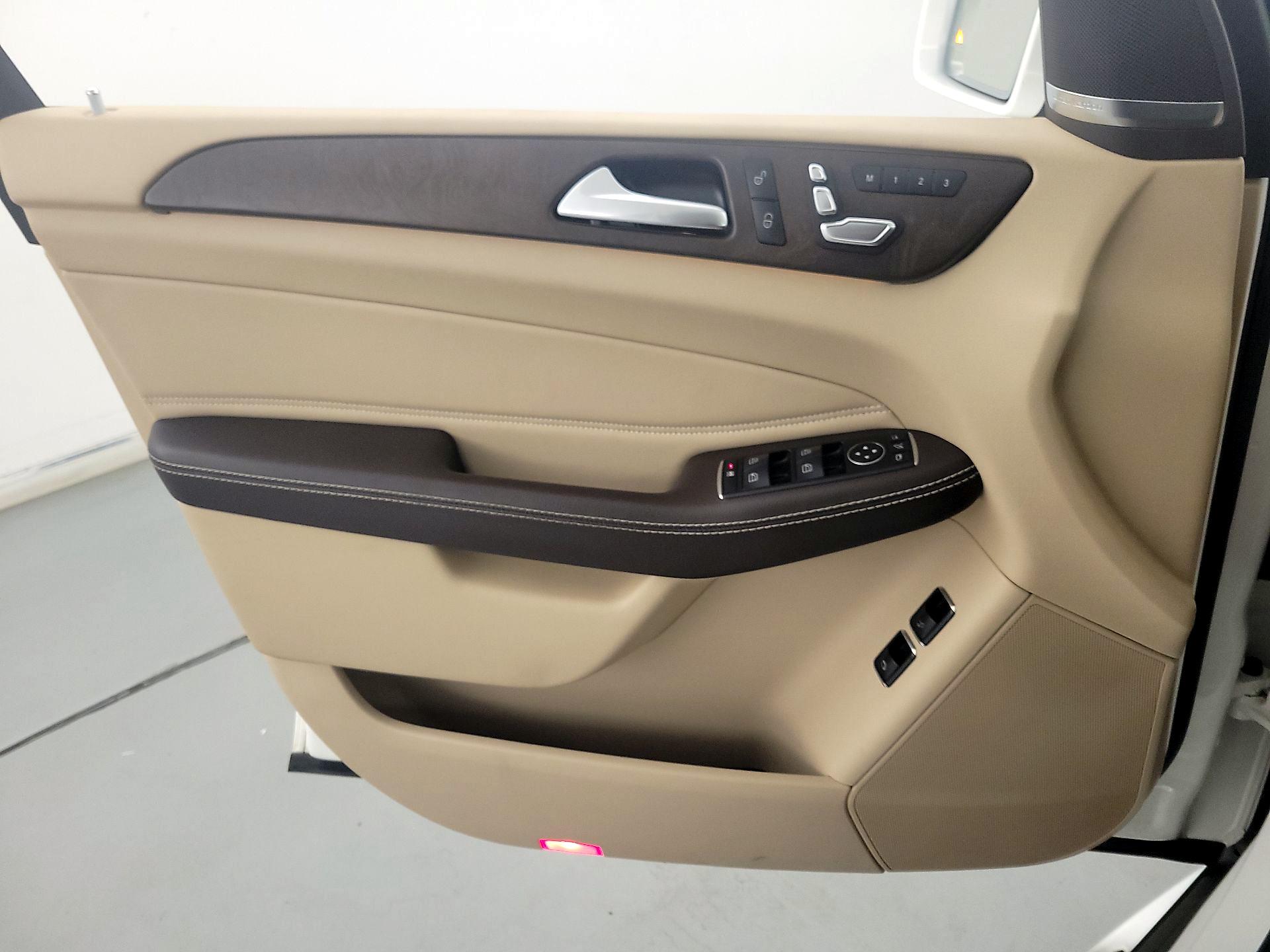 Thumbnail: 2017 Mercedes-Benz GLS - 12