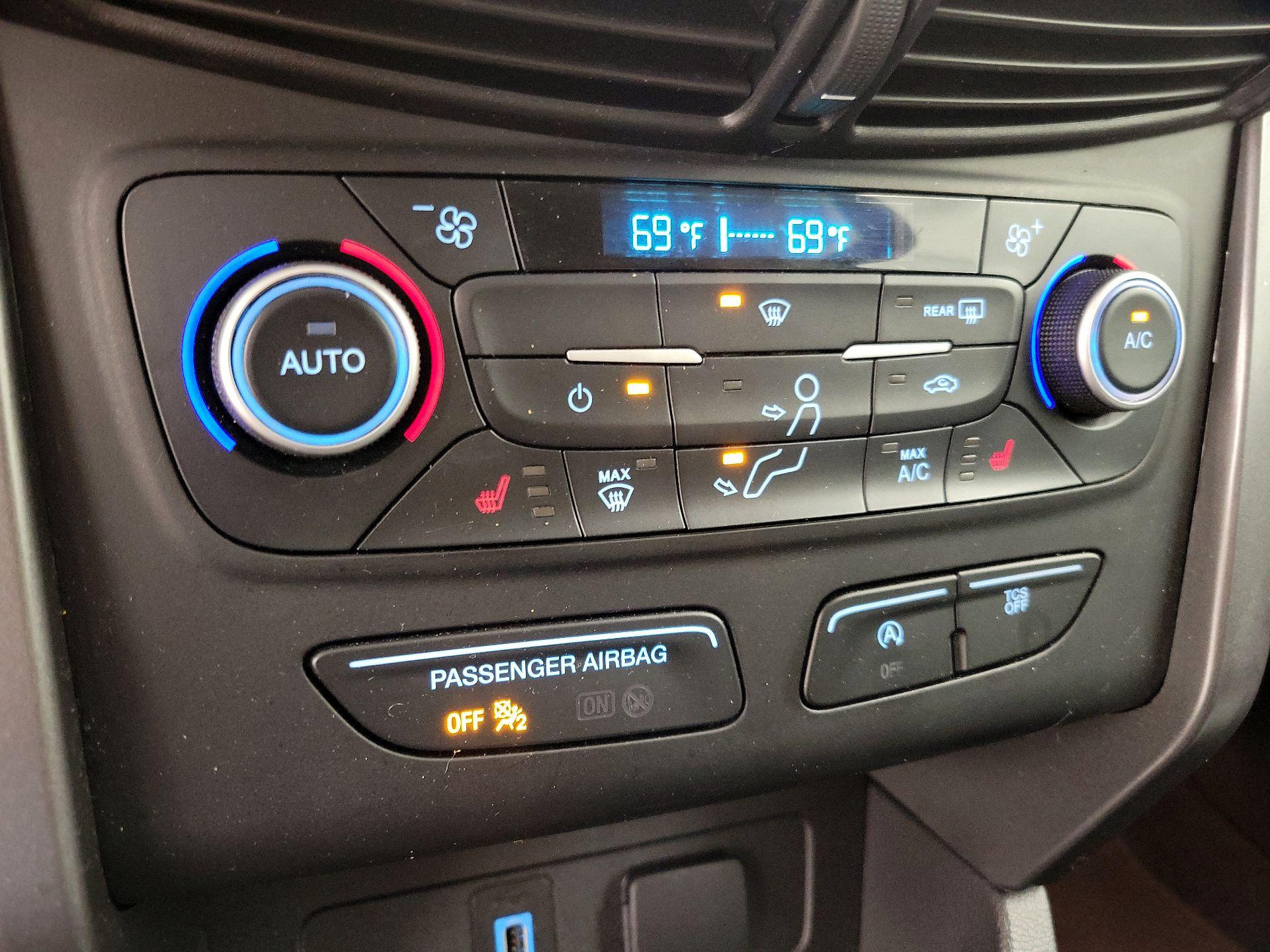 Thumbnail: 2019 Ford Escape - 16