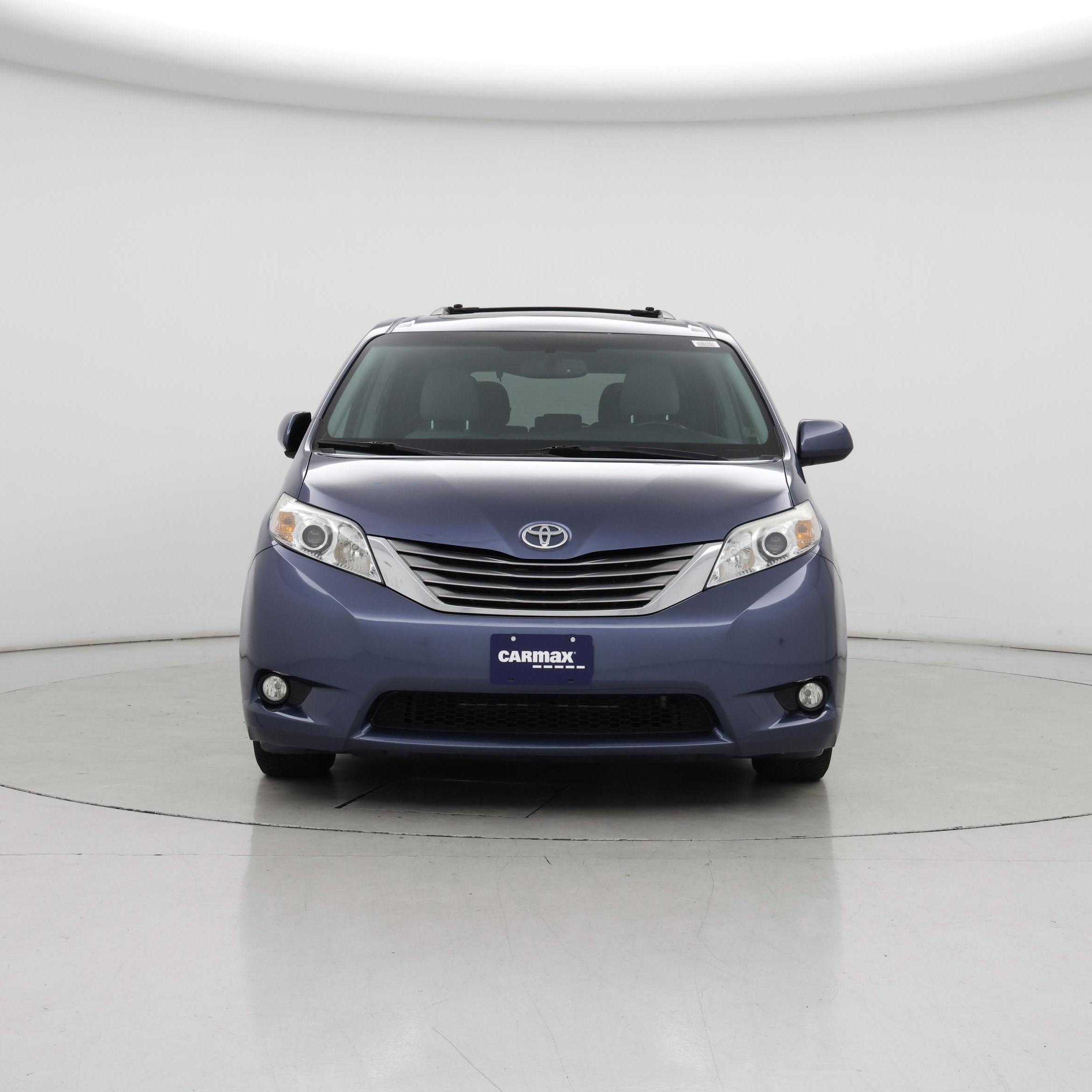Thumbnail: 2015 Toyota Sienna - 5