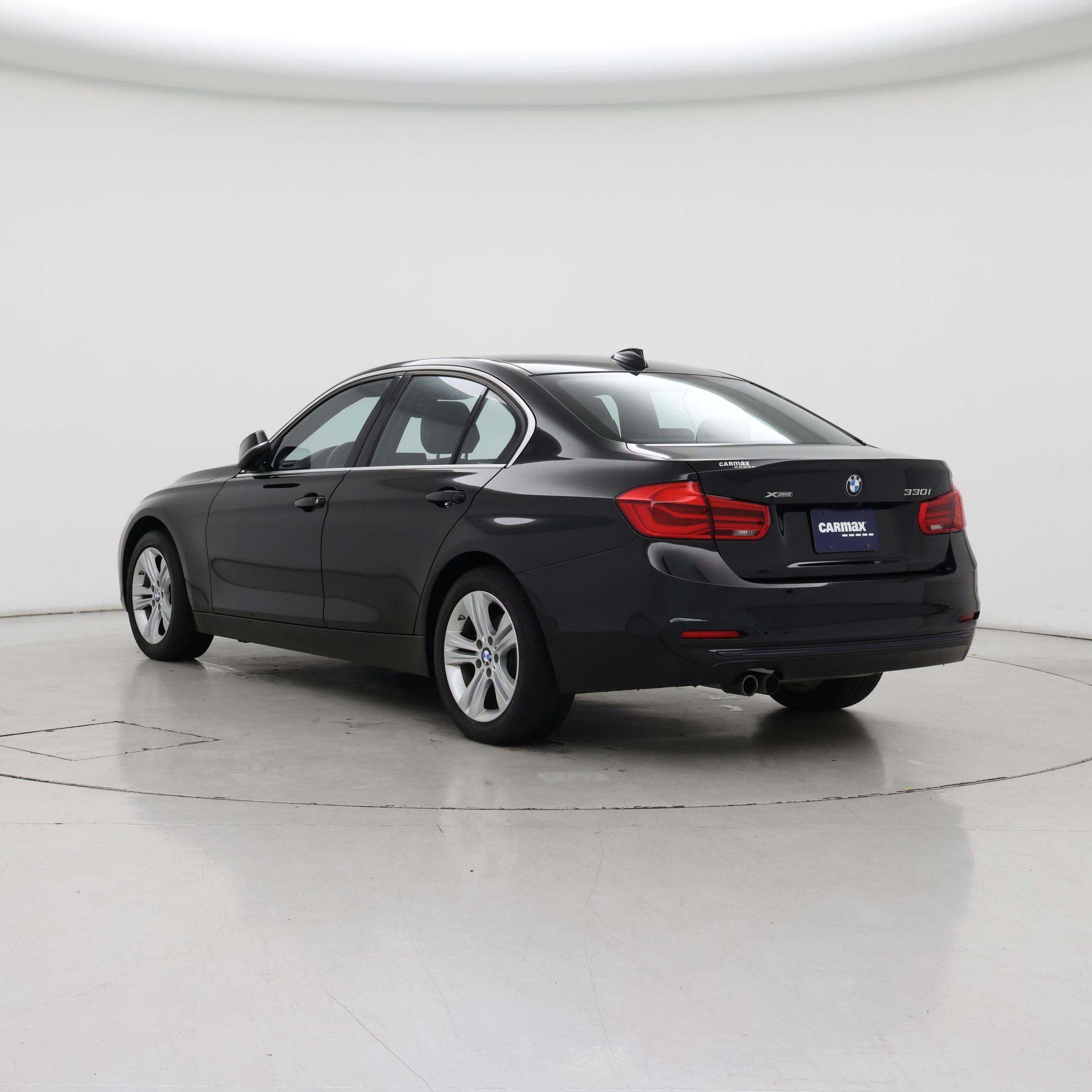 Thumbnail: 2017 BMW 3 Series - 2