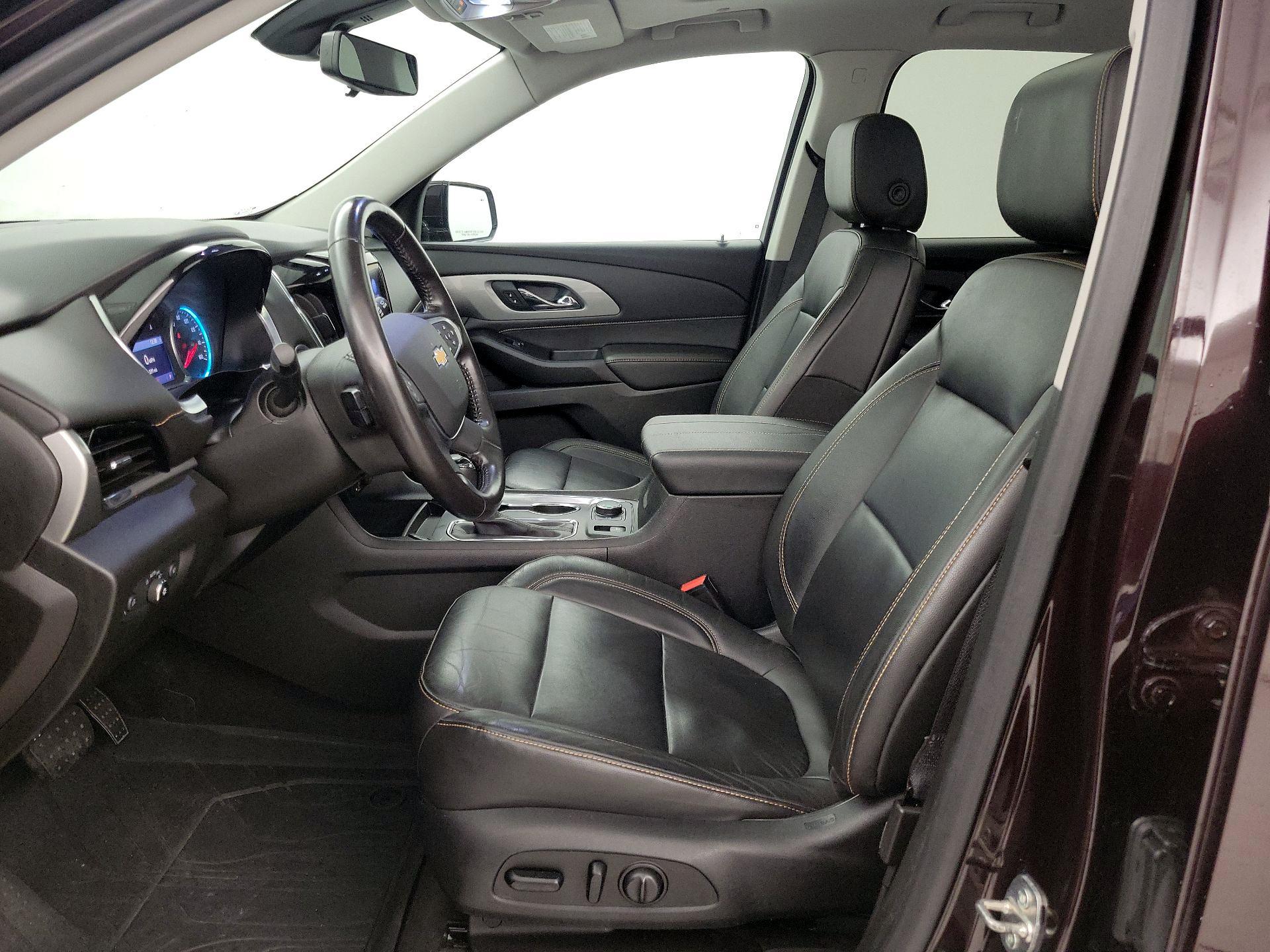Thumbnail: 2020 Chevrolet Traverse - 11