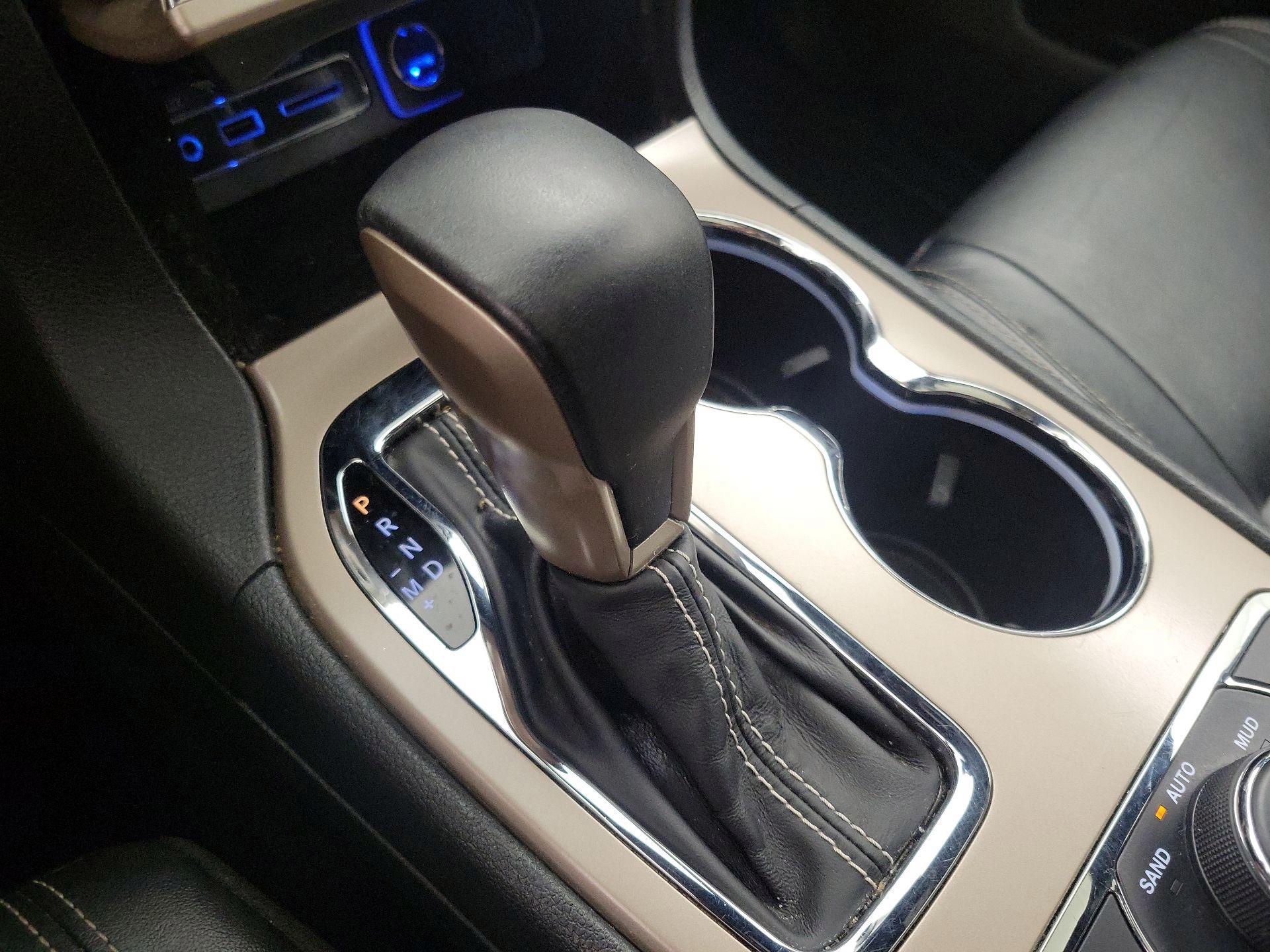 Thumbnail: 2017 Jeep Grand Cherokee - 18
