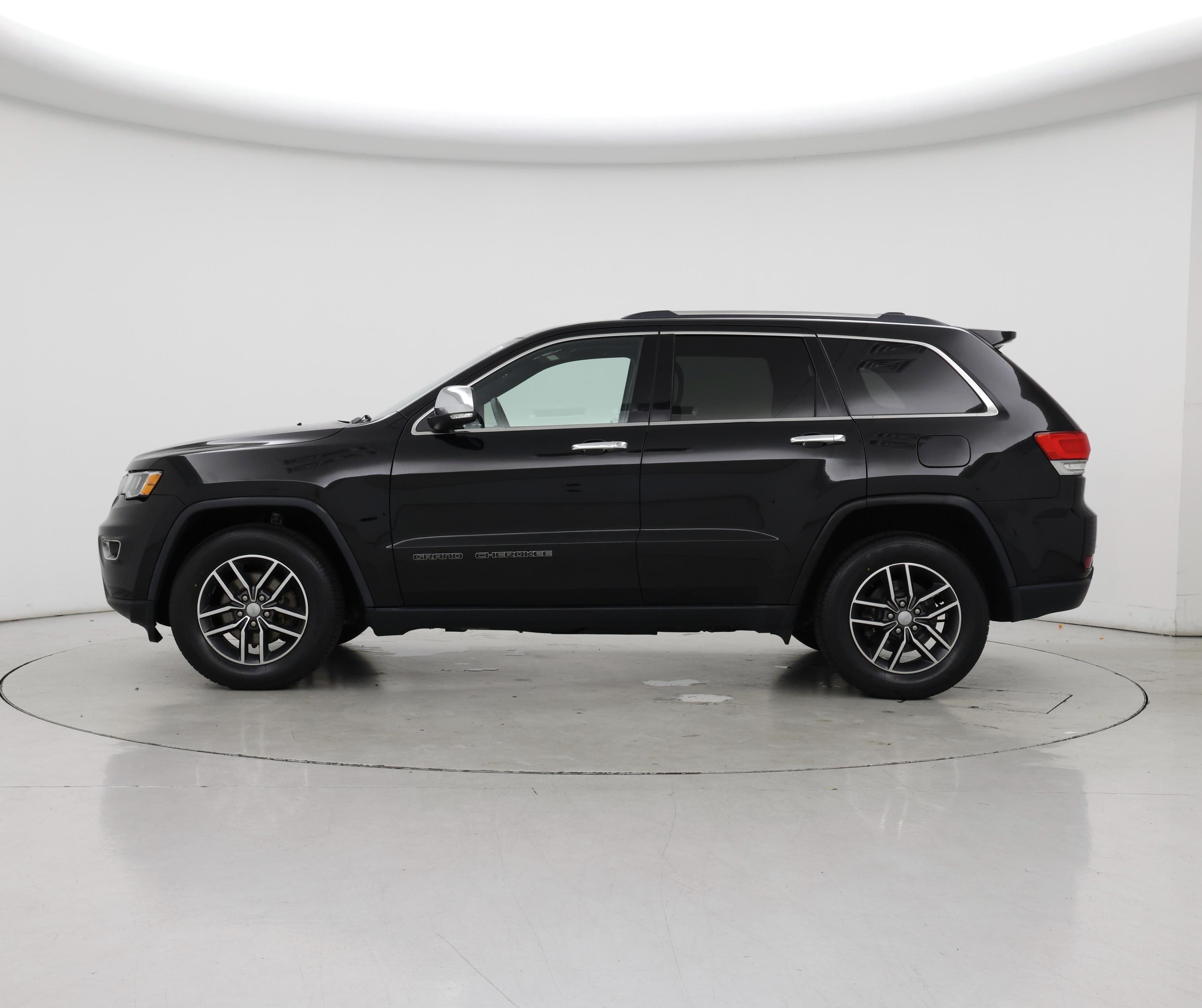 Thumbnail: 2017 Jeep Grand Cherokee - 3