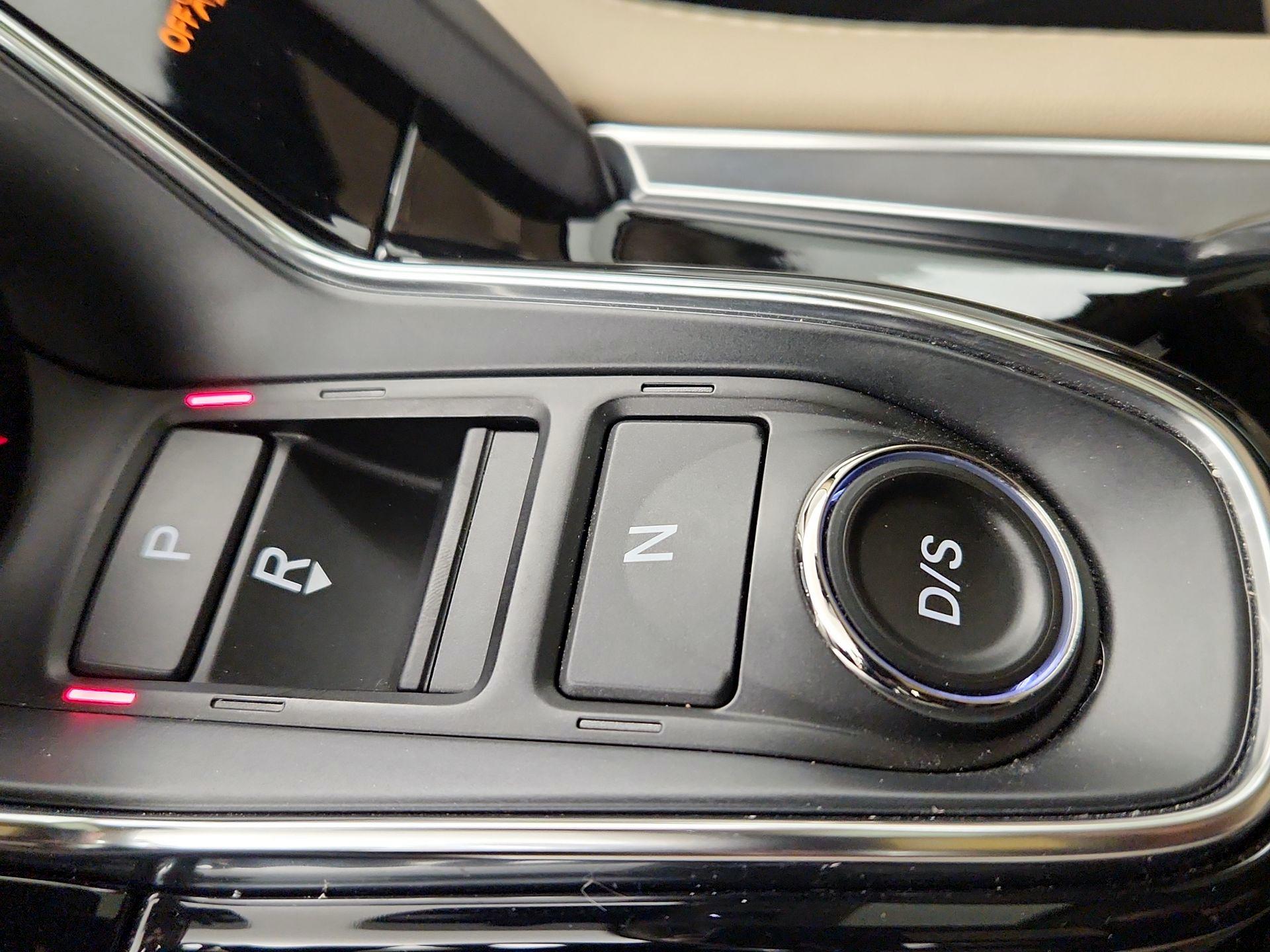 Thumbnail: 2021 Acura RDX - 18