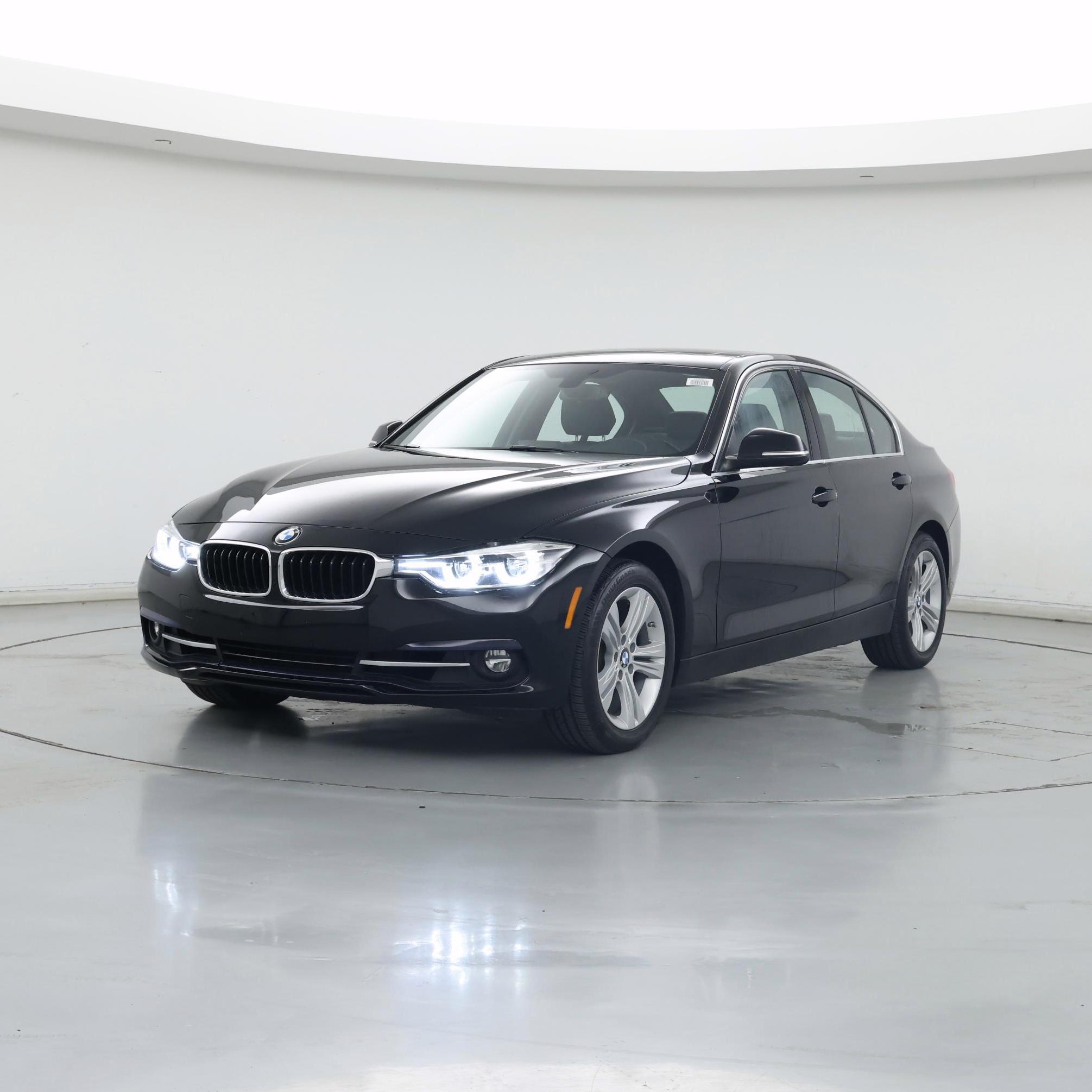 Thumbnail: 2018 BMW 3 Series - 4