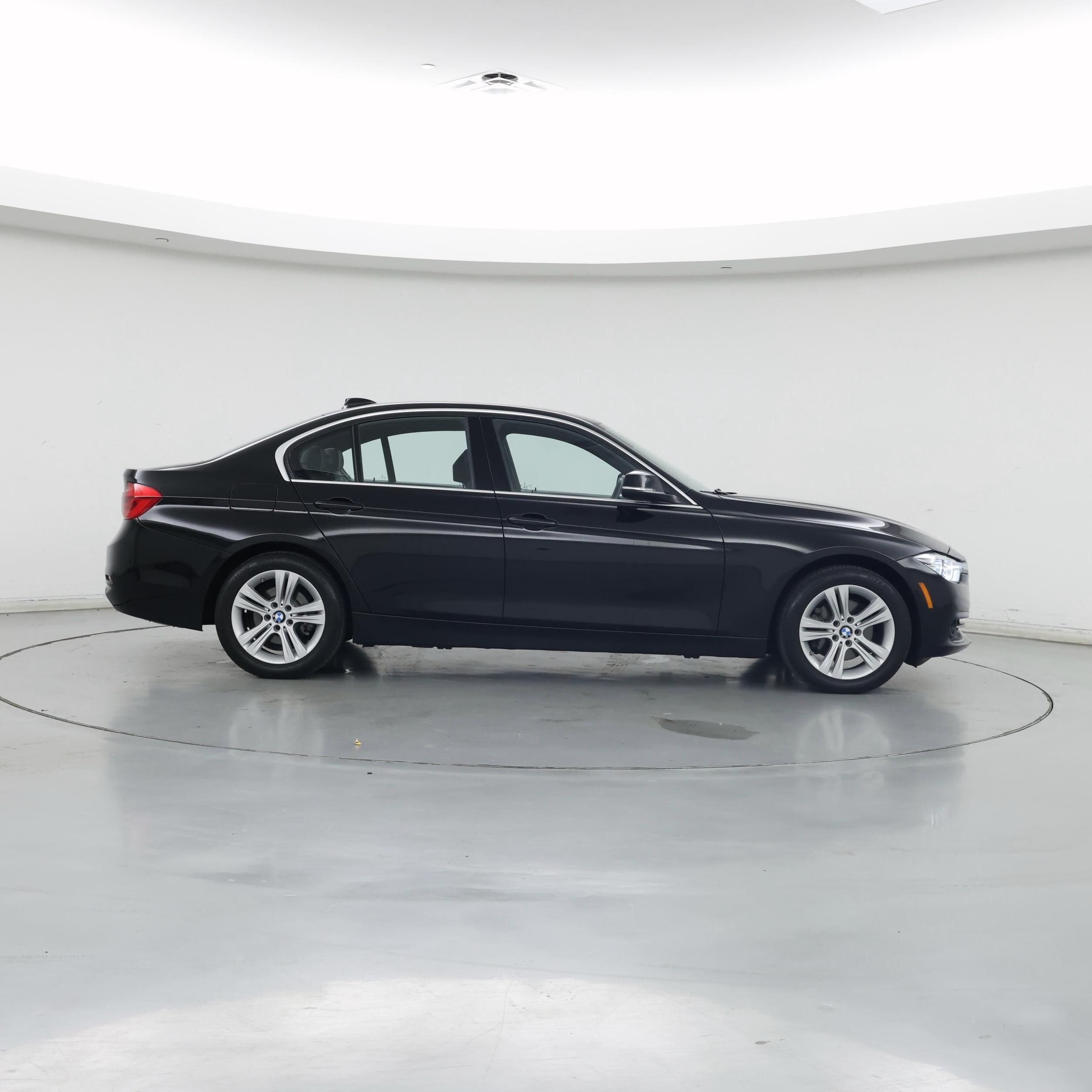 Thumbnail: 2018 BMW 3 Series - 7