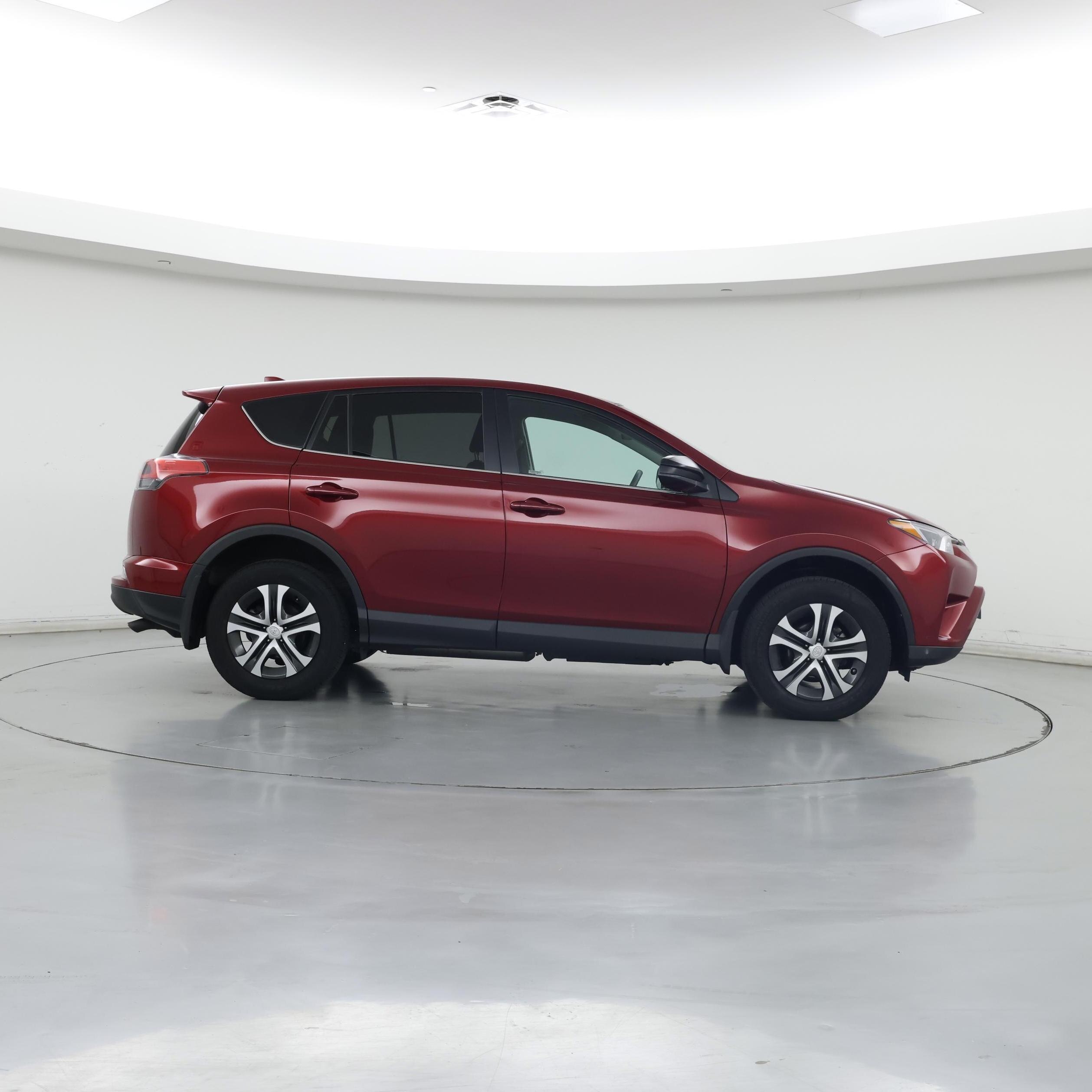 Thumbnail: 2018 Toyota RAV4 - 7