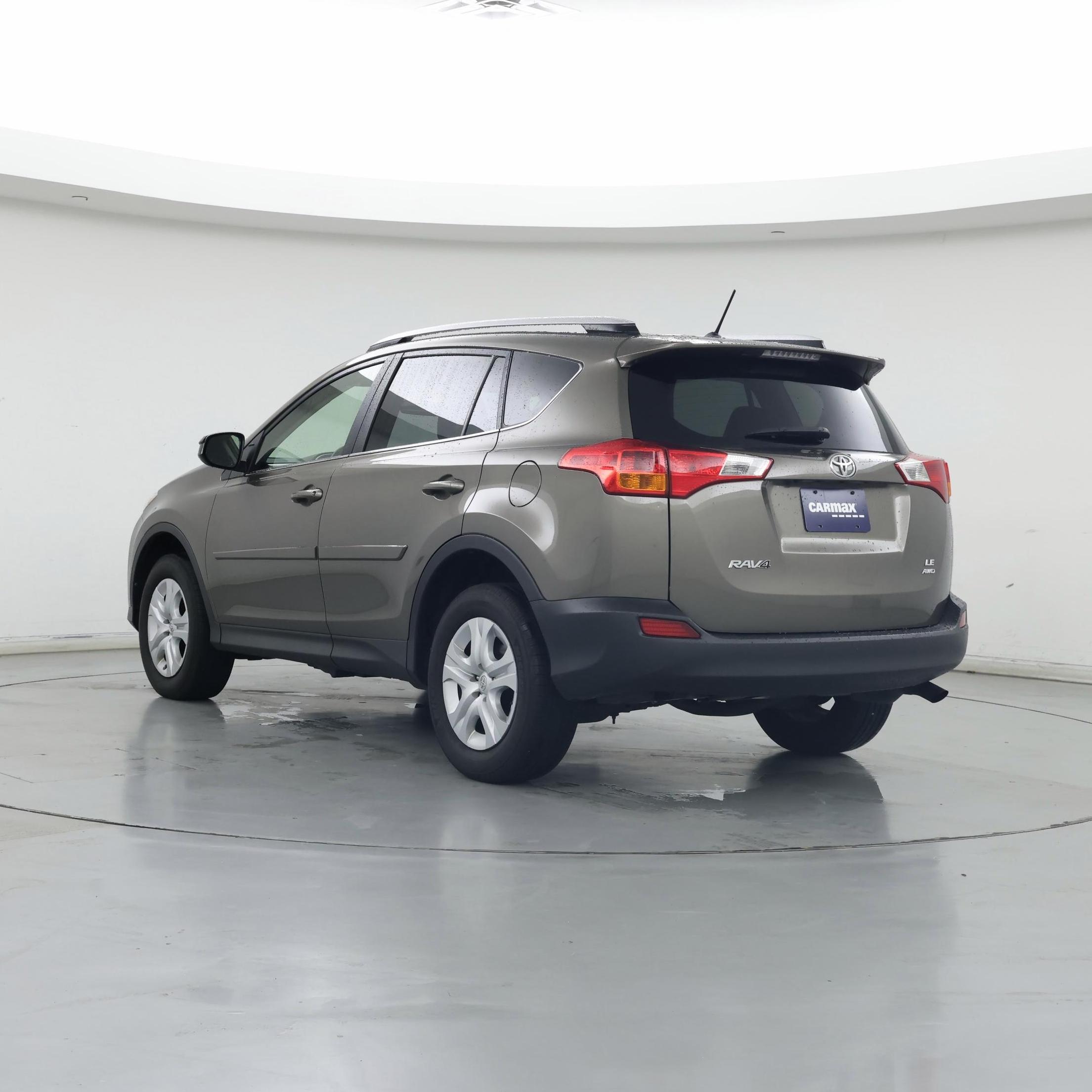 Thumbnail: 2015 Toyota RAV4 - 2