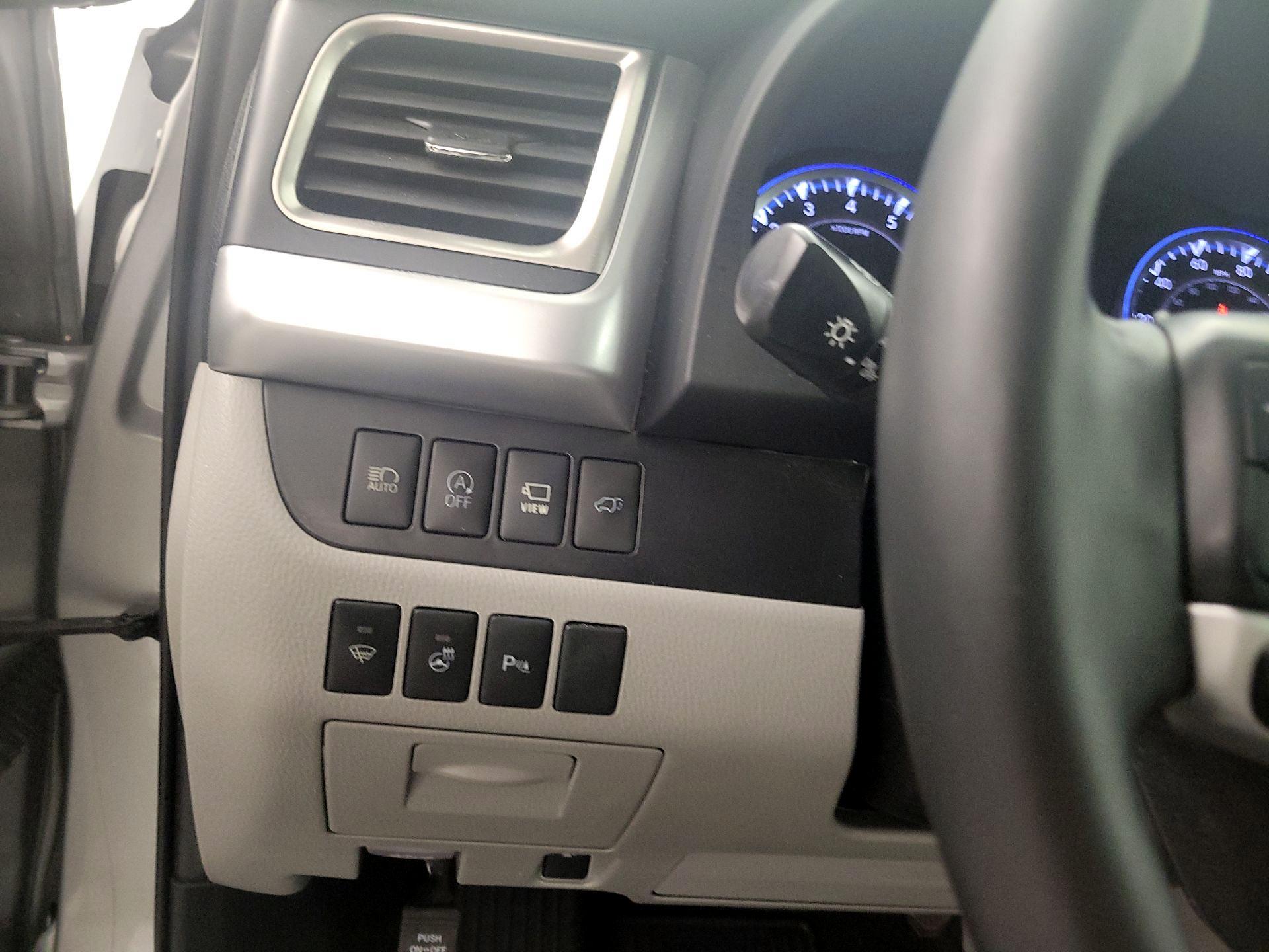 Thumbnail: 2019 Toyota Highlander - 13