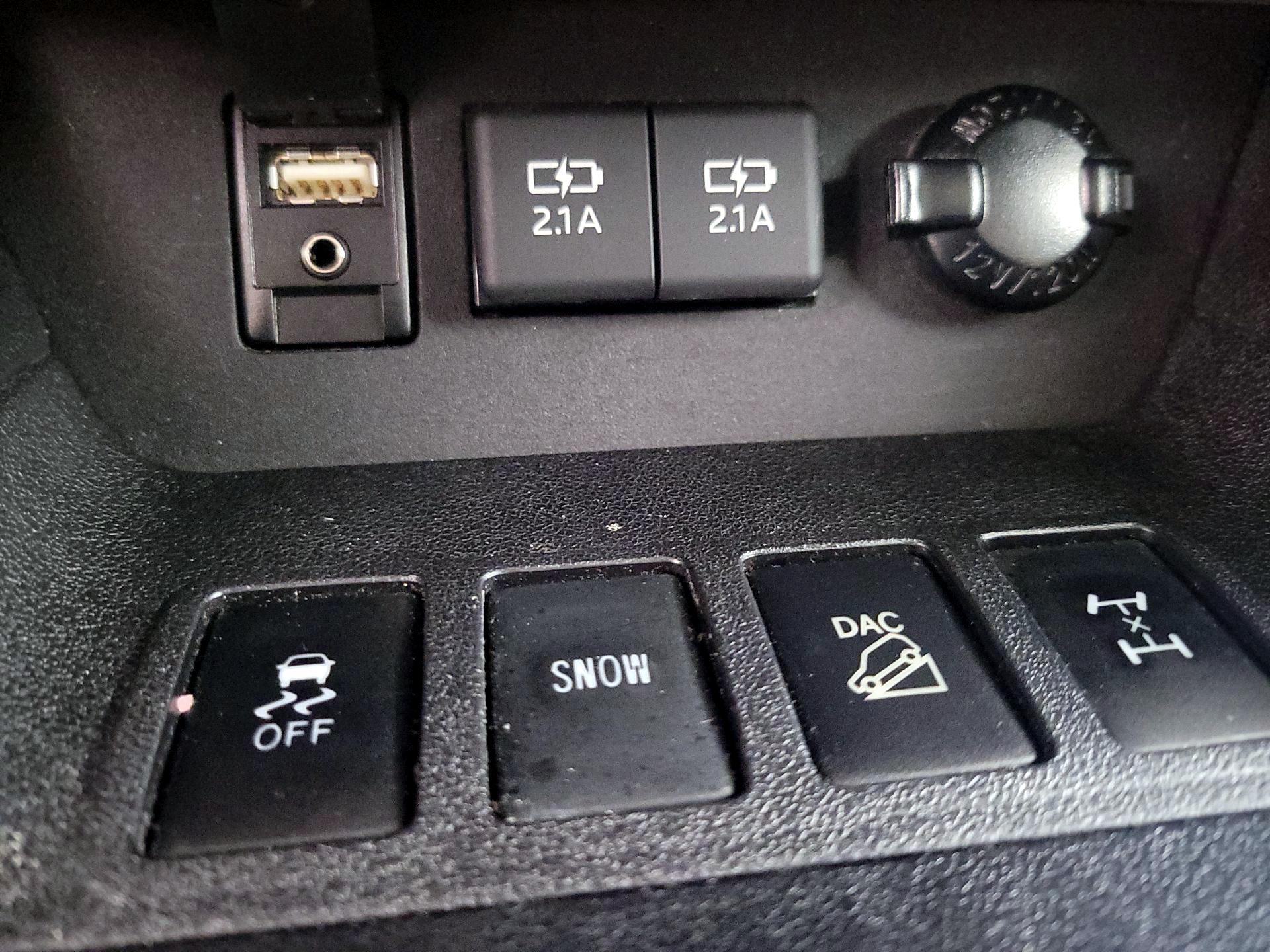 Thumbnail: 2019 Toyota Highlander - 19