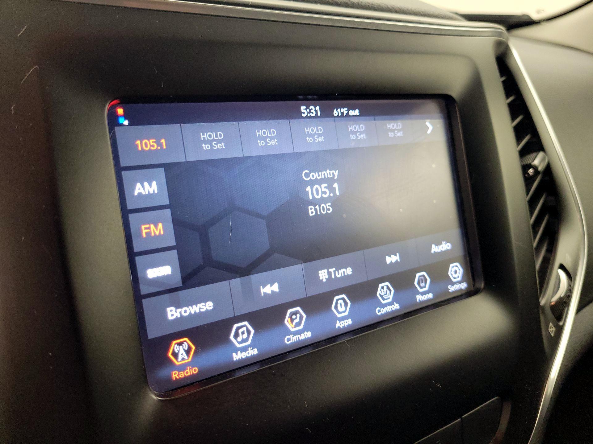Thumbnail: 2020 Jeep Cherokee - 15