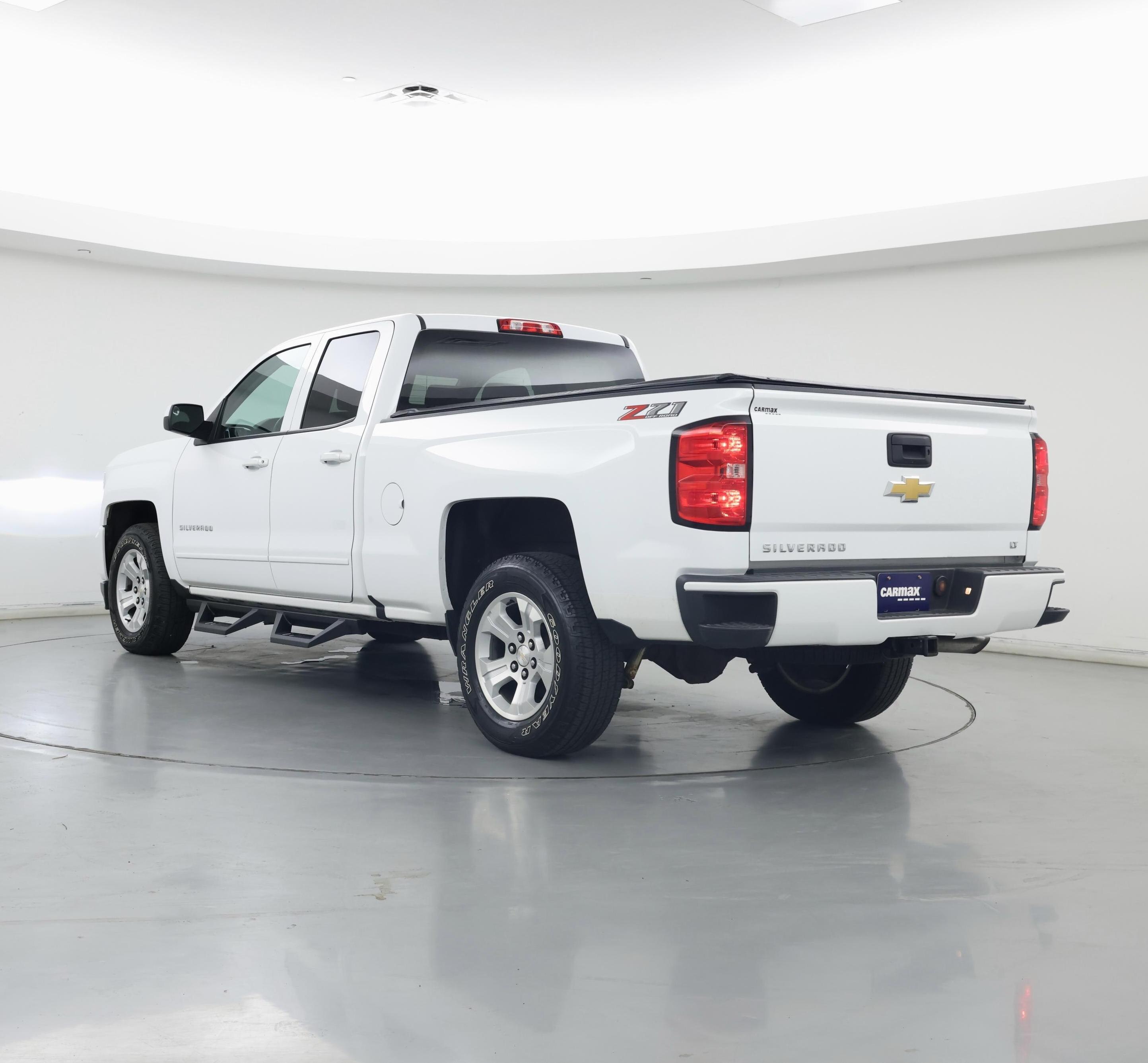 Thumbnail: 2018 Chevrolet Silverado 1500 - 2
