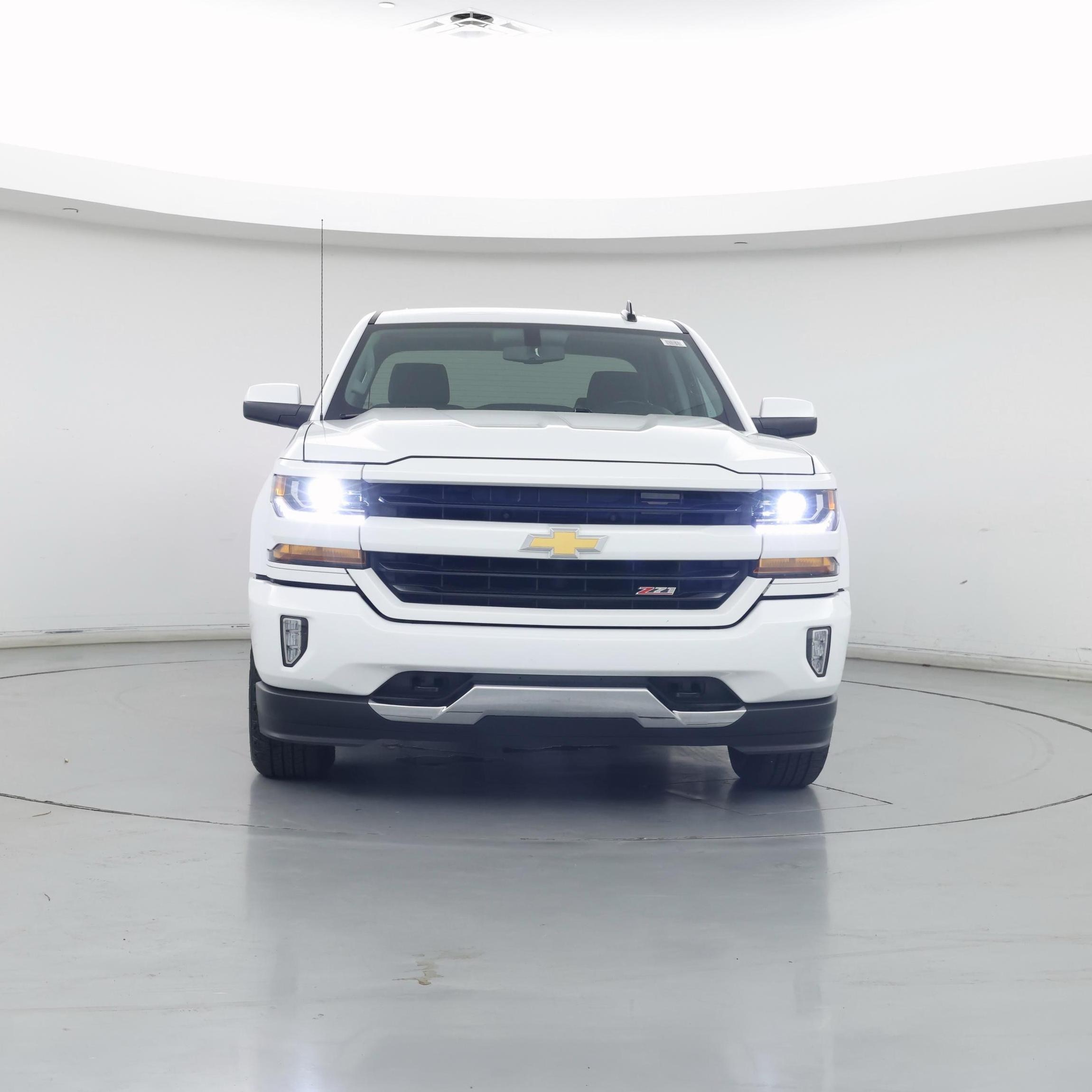 Thumbnail: 2018 Chevrolet Silverado 1500 - 5