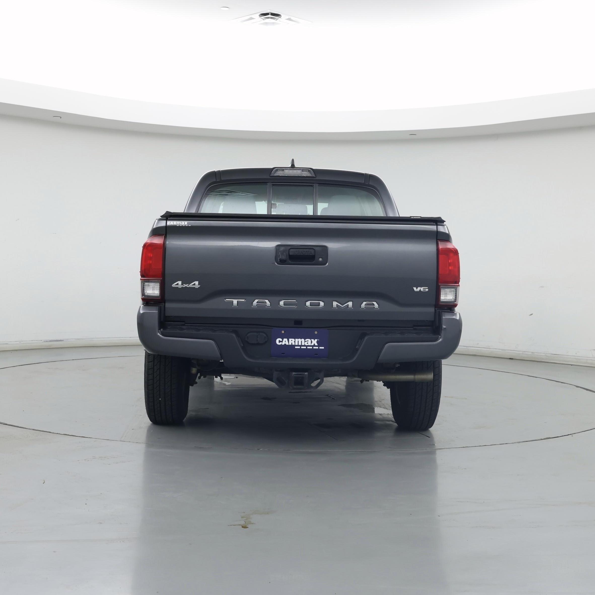 Thumbnail: 2018 Toyota Tacoma - 6