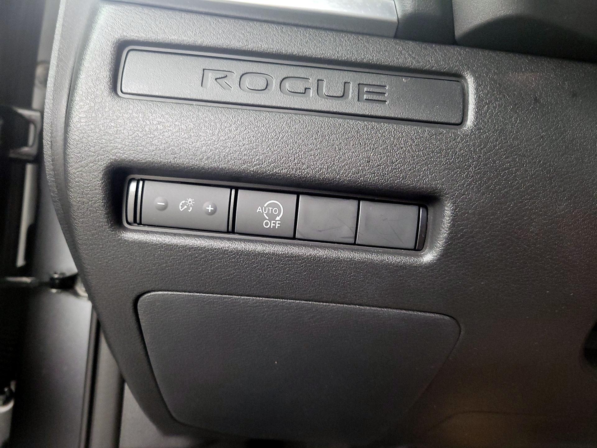 Thumbnail: 2023 Nissan Rogue - 13
