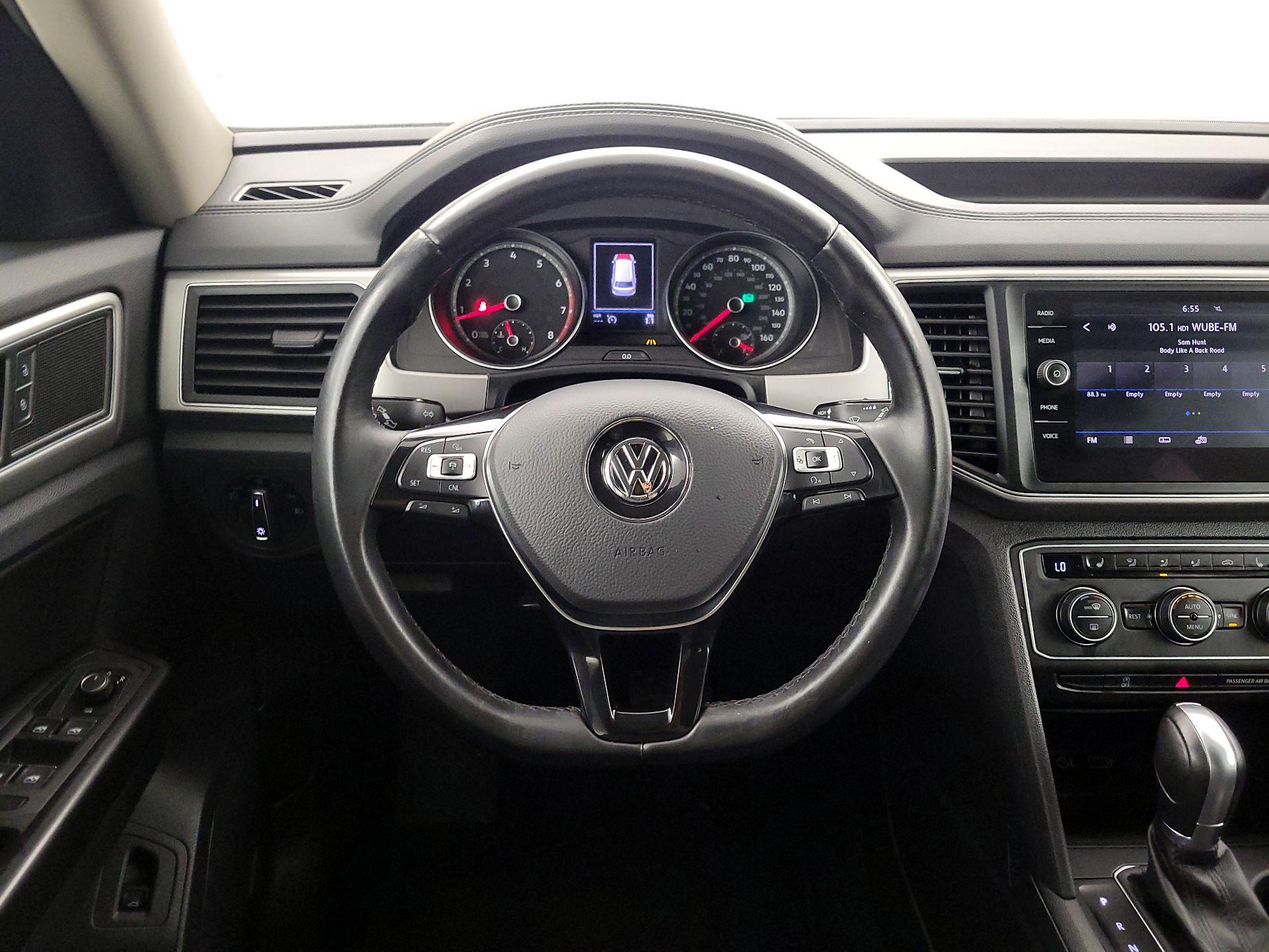 Thumbnail: 2018 Volkswagen Atlas - 10