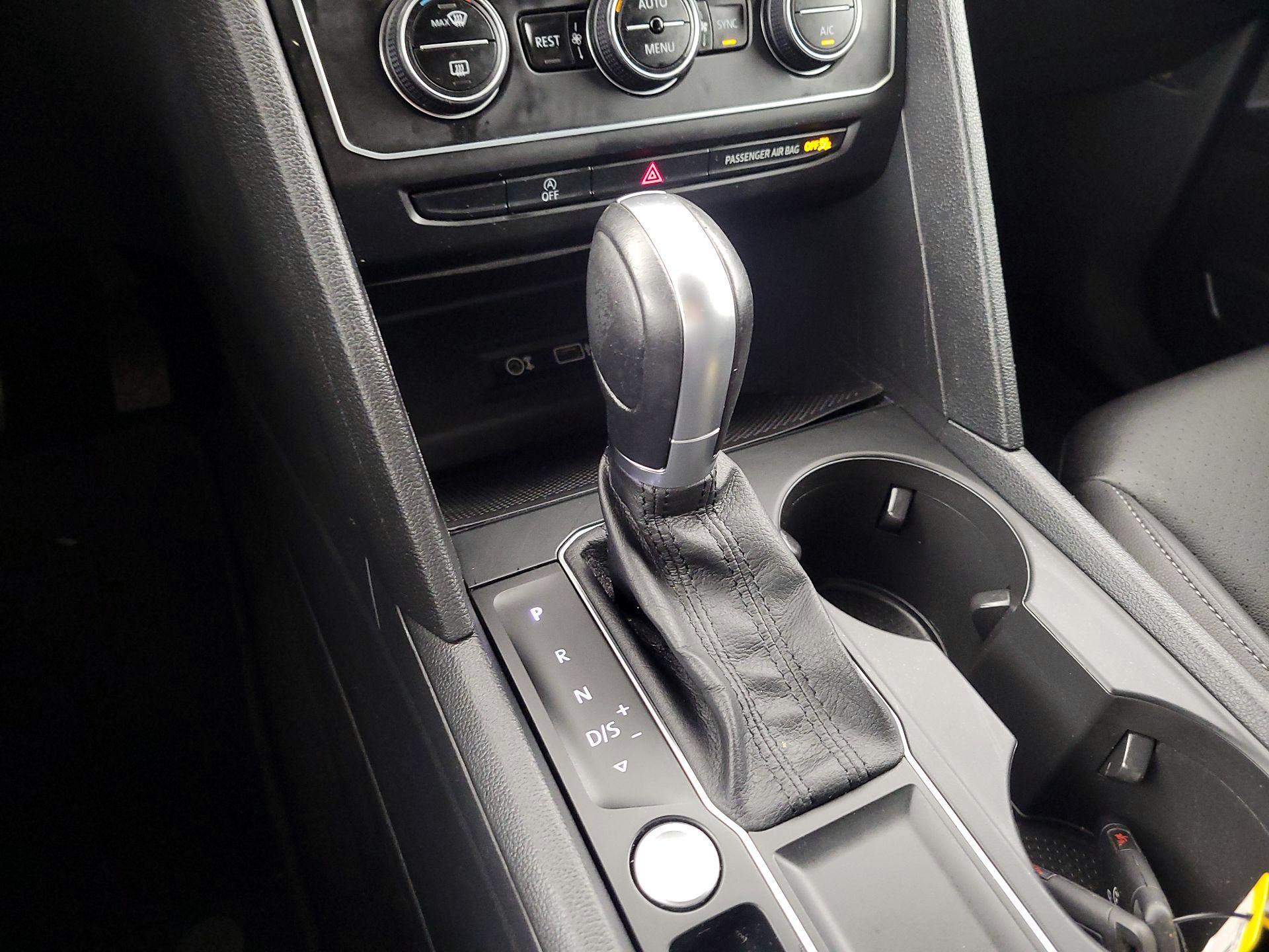 Thumbnail: 2018 Volkswagen Atlas - 17