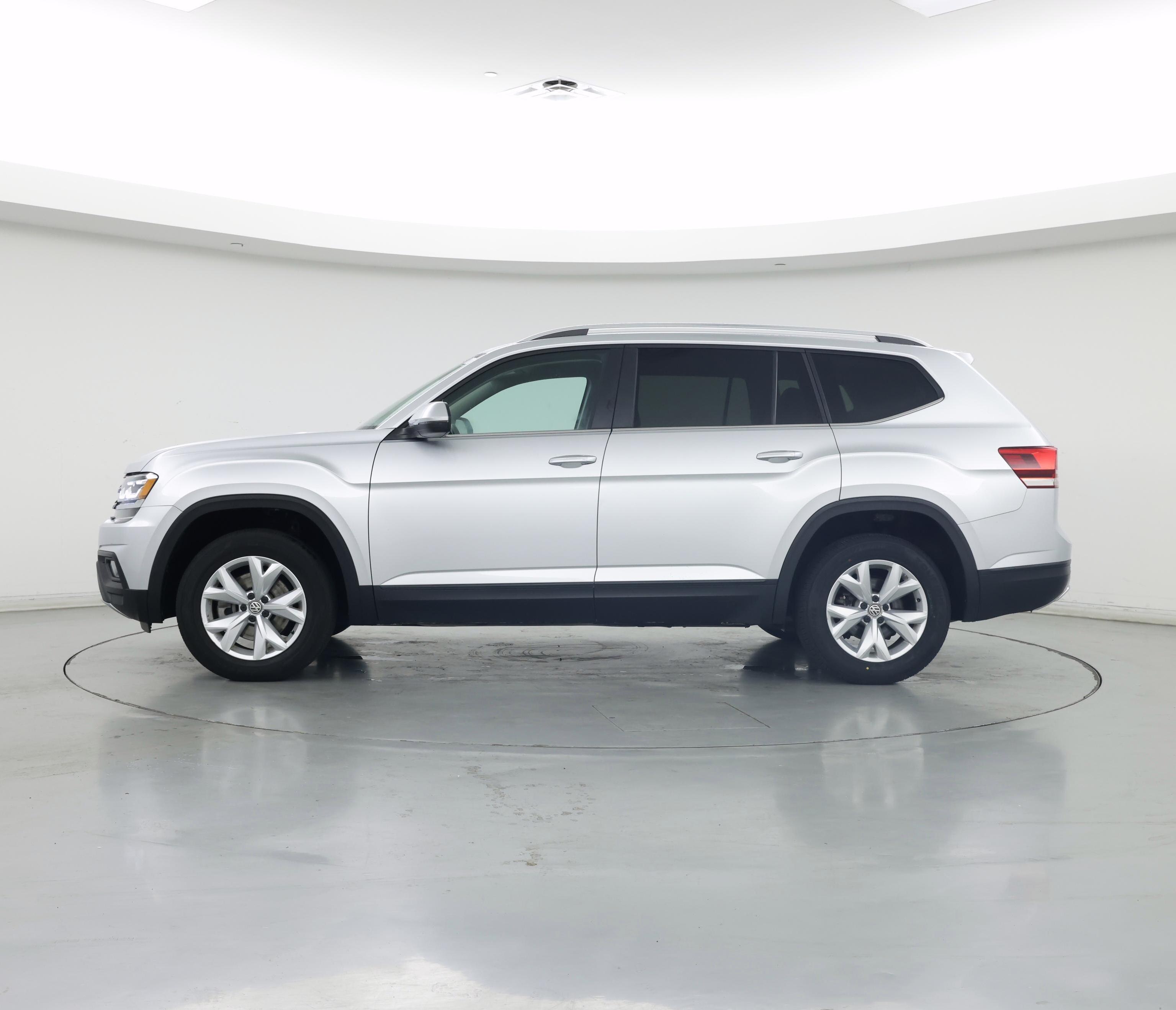 Thumbnail: 2018 Volkswagen Atlas - 3