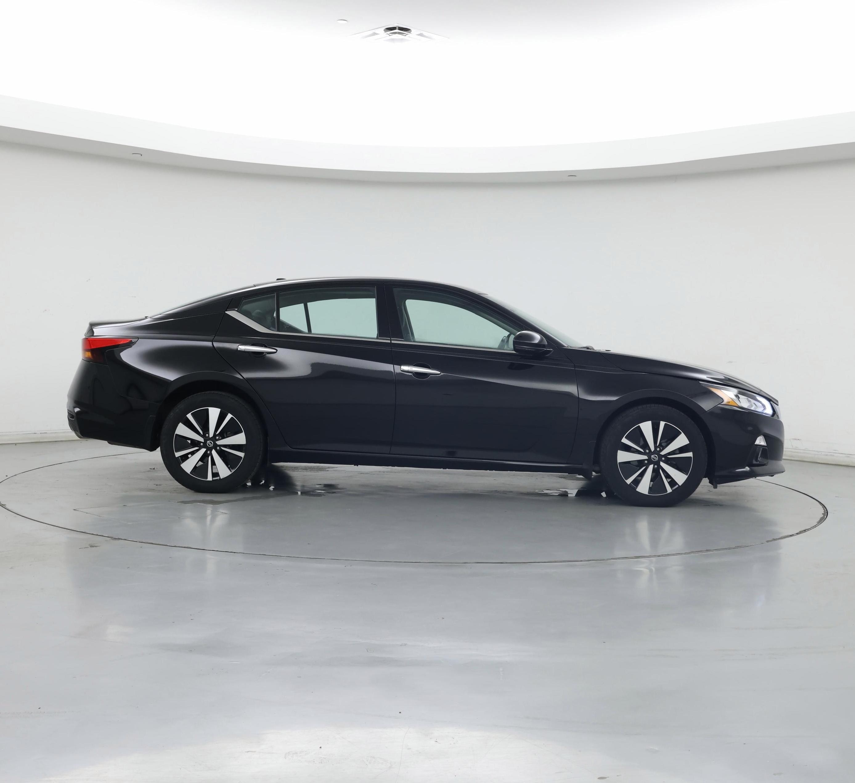 Thumbnail: 2020 Nissan Altima - 7