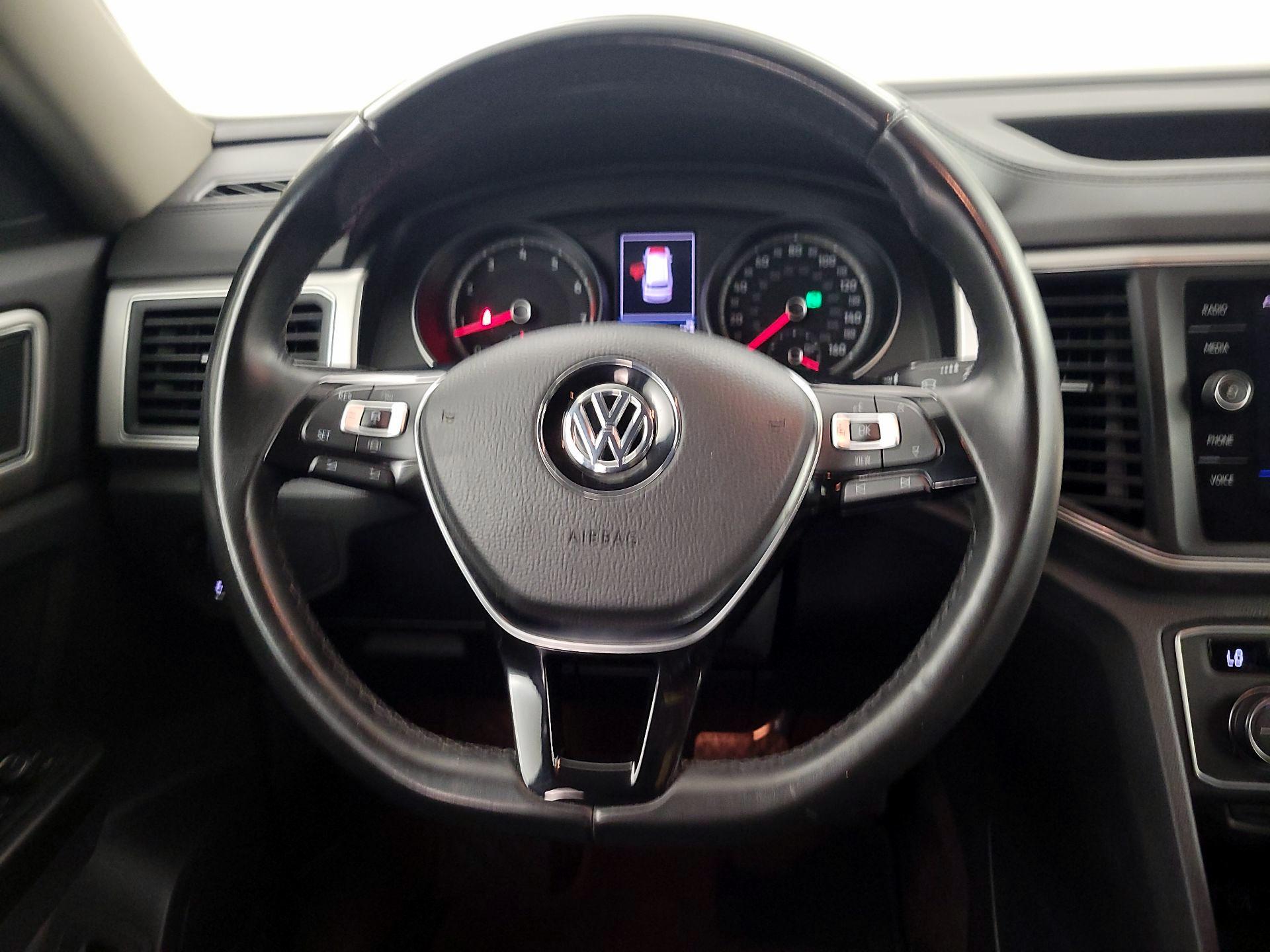 Thumbnail: 2019 Volkswagen Atlas - 10