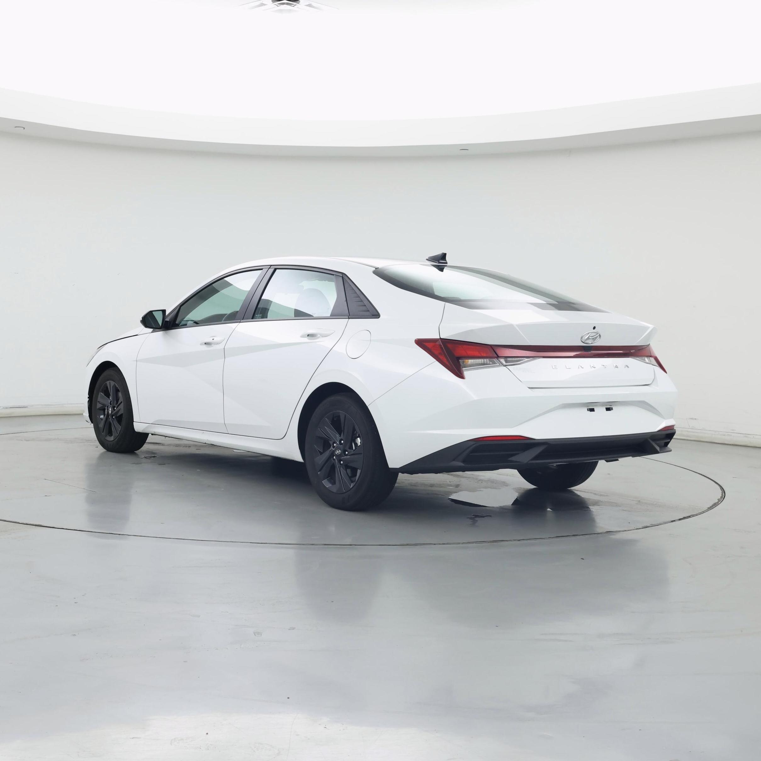 Thumbnail: 2022 Hyundai Elantra - 2