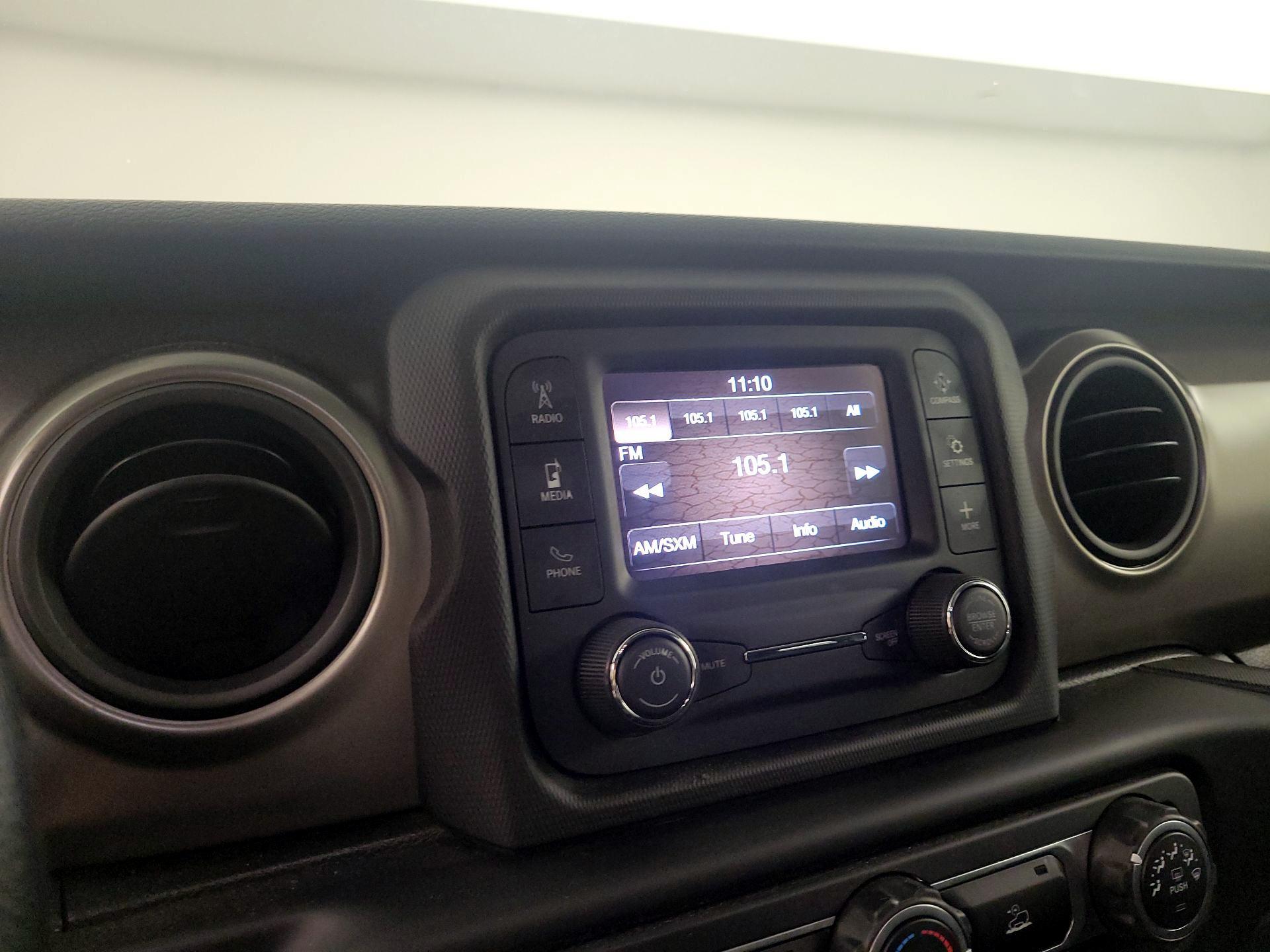 Thumbnail: 2021 Jeep Wrangler - 15