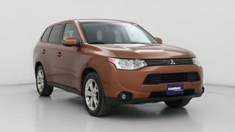 2014 Mitsubishi Outlander SE Hero Image