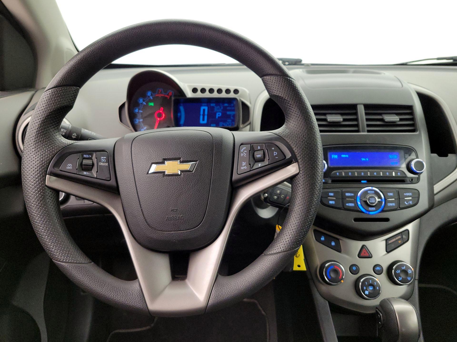 Thumbnail: 2014 Chevrolet Sonic - 10