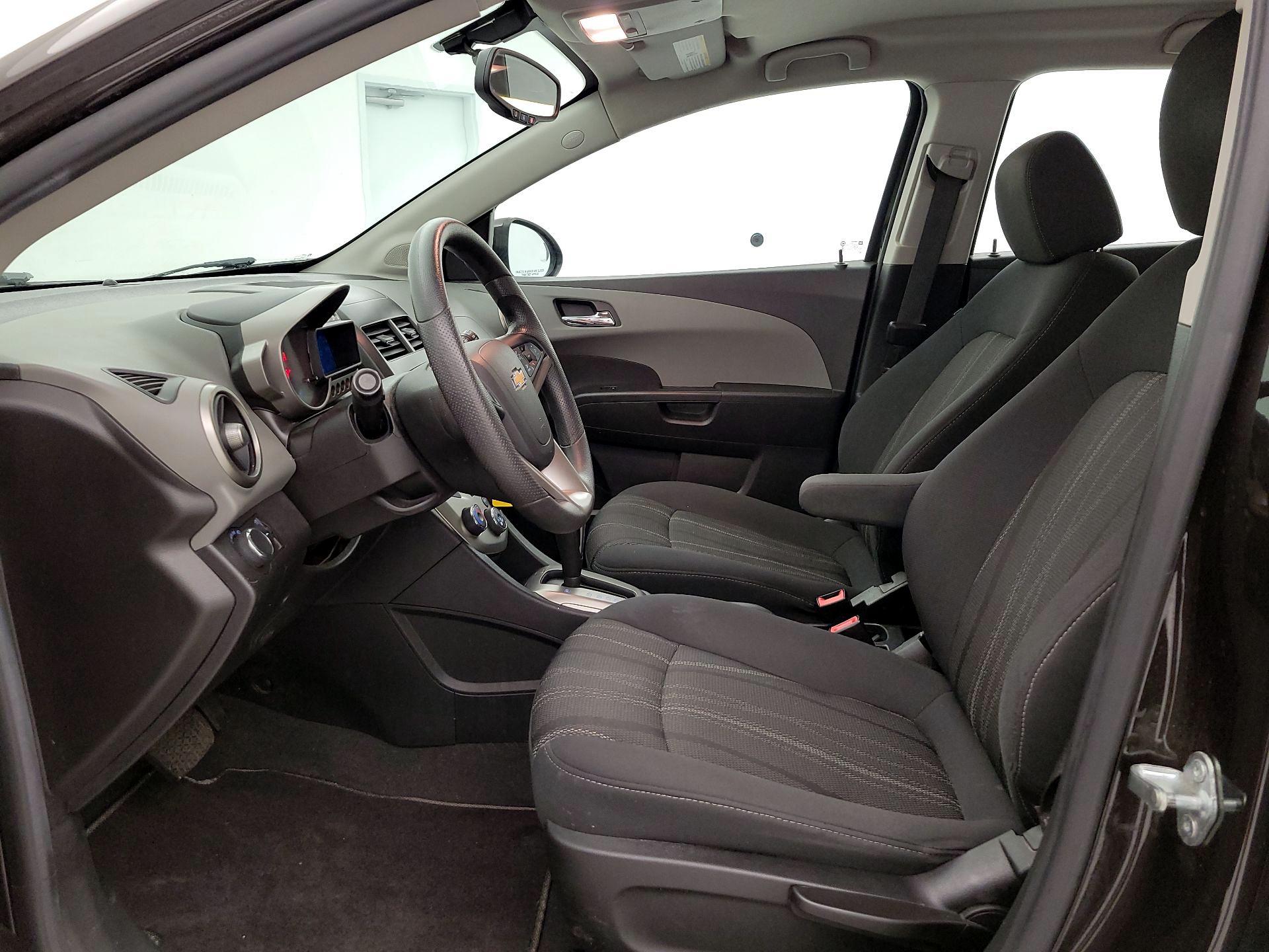 Thumbnail: 2014 Chevrolet Sonic - 11