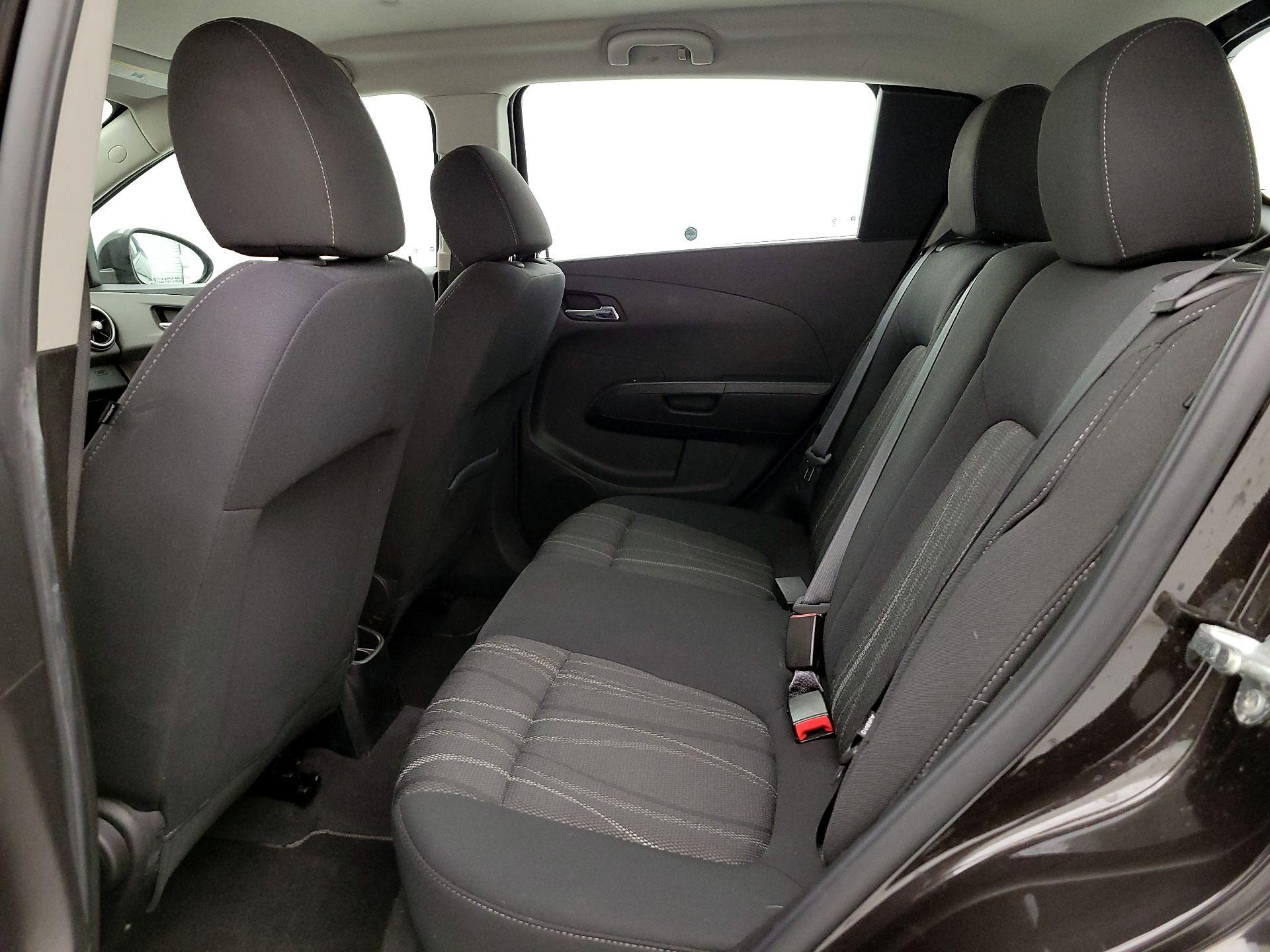 Thumbnail: 2014 Chevrolet Sonic - 17