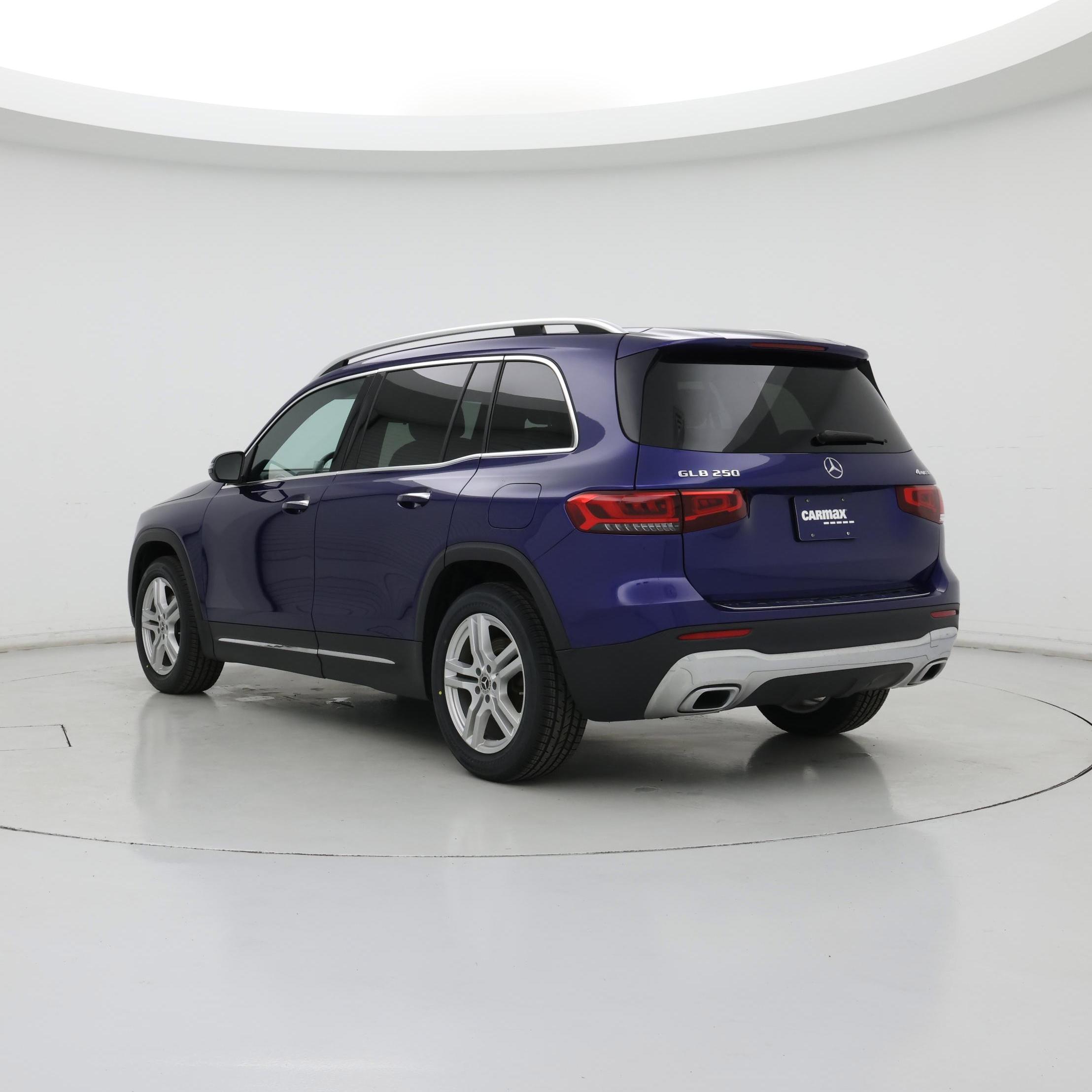 Thumbnail: 2022 Mercedes-Benz GLB - 2