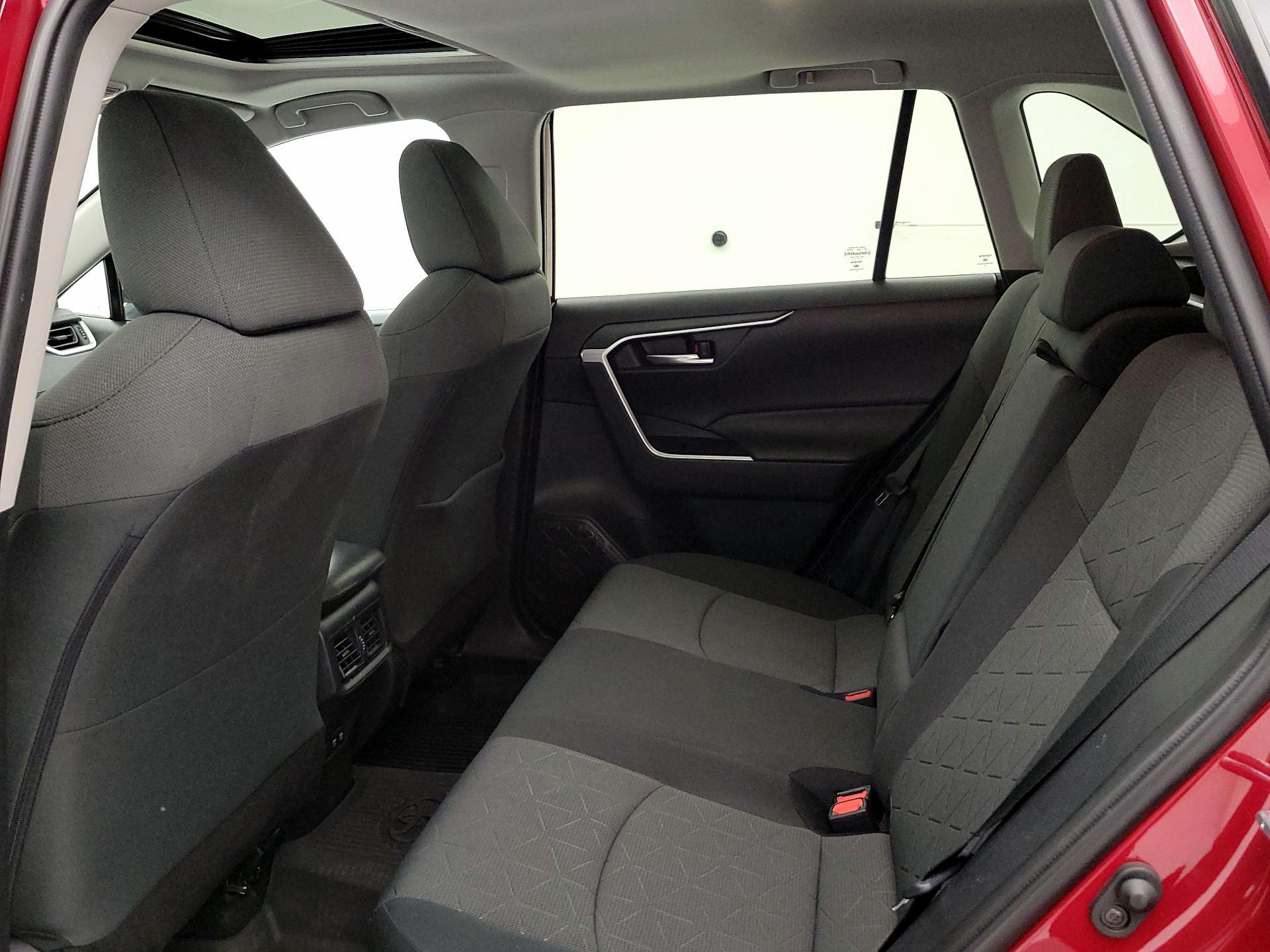 Thumbnail: 2020 Toyota RAV4 - 20