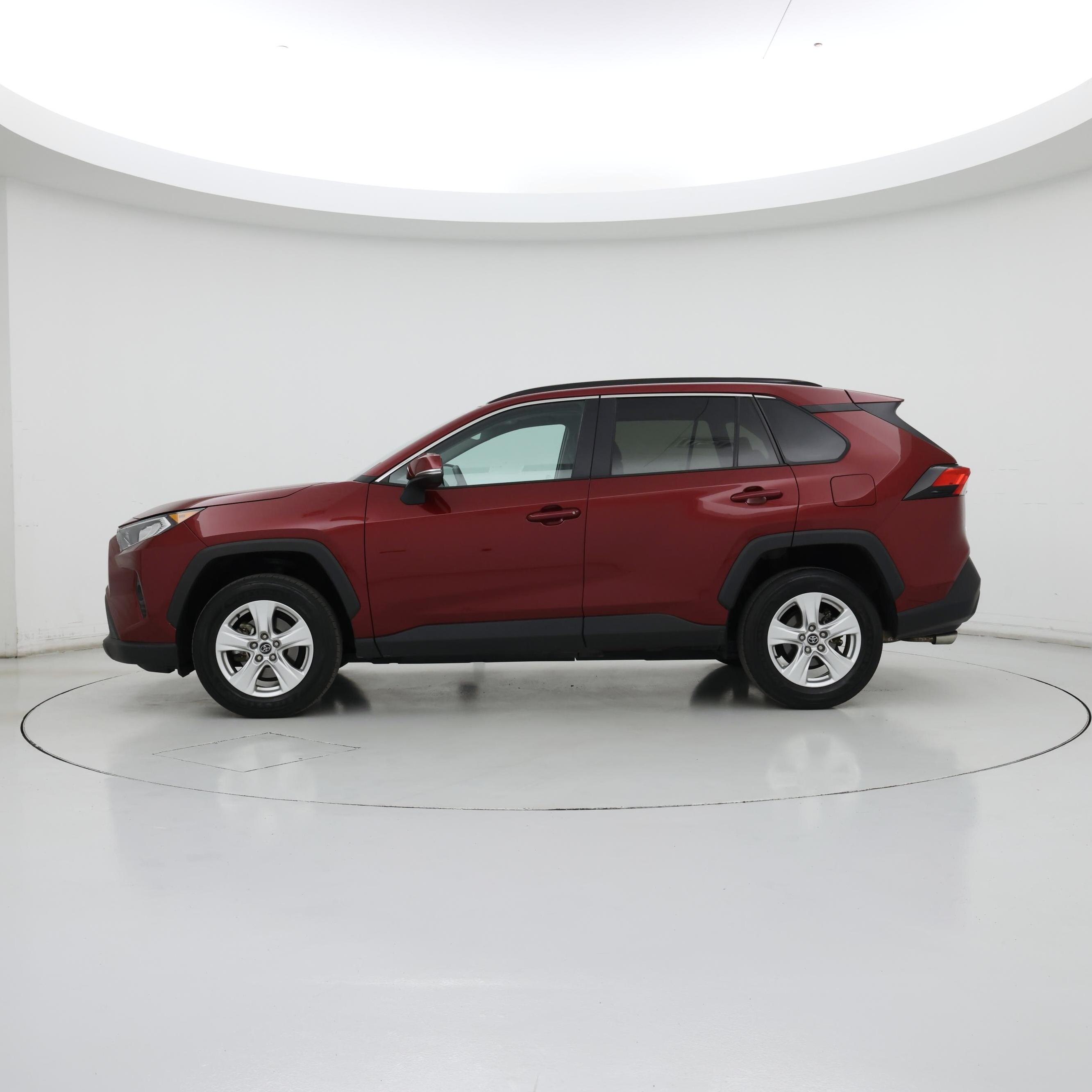 Thumbnail: 2020 Toyota RAV4 - 3