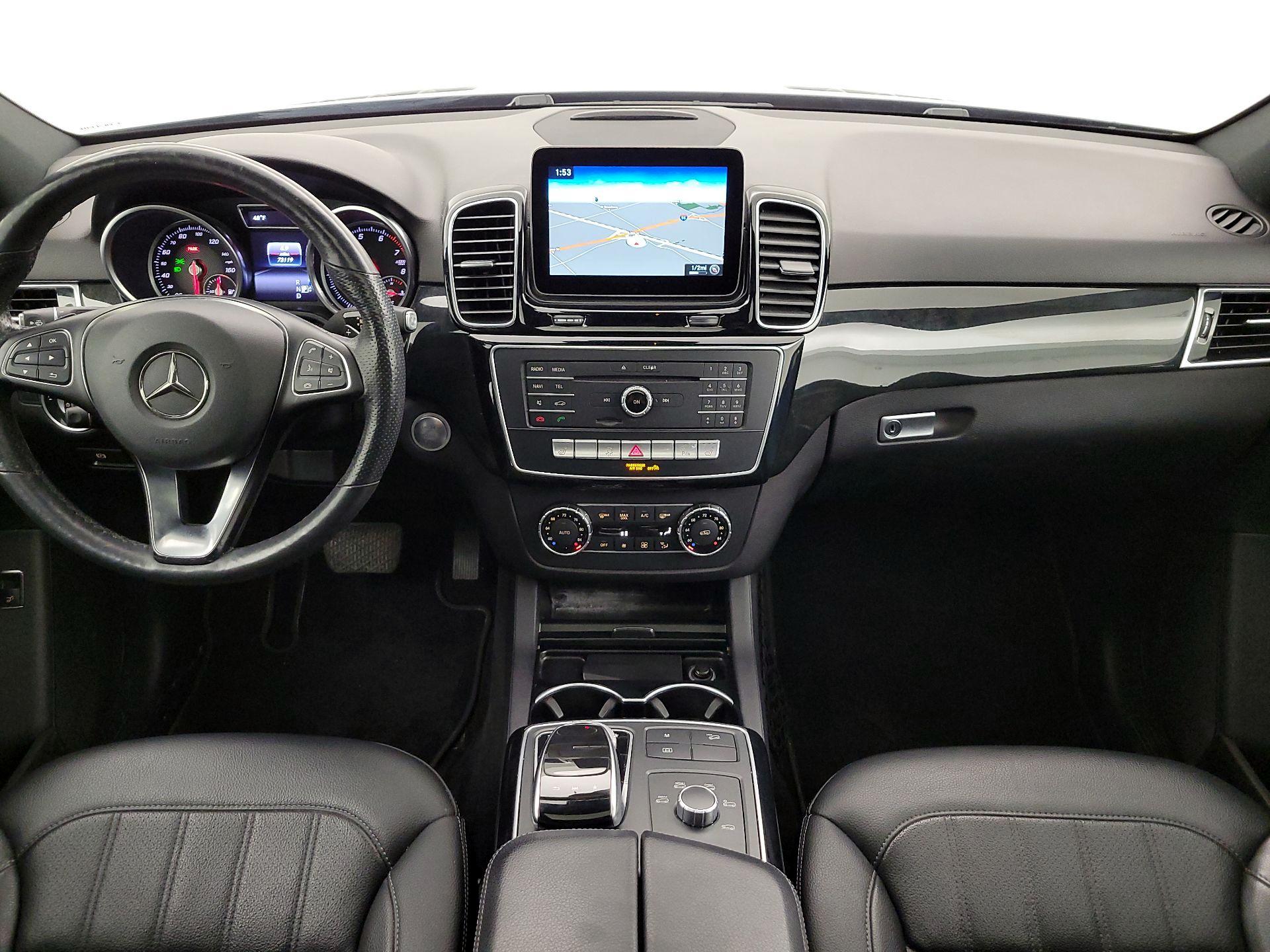 Thumbnail: 2017 Mercedes-Benz GLE - 9
