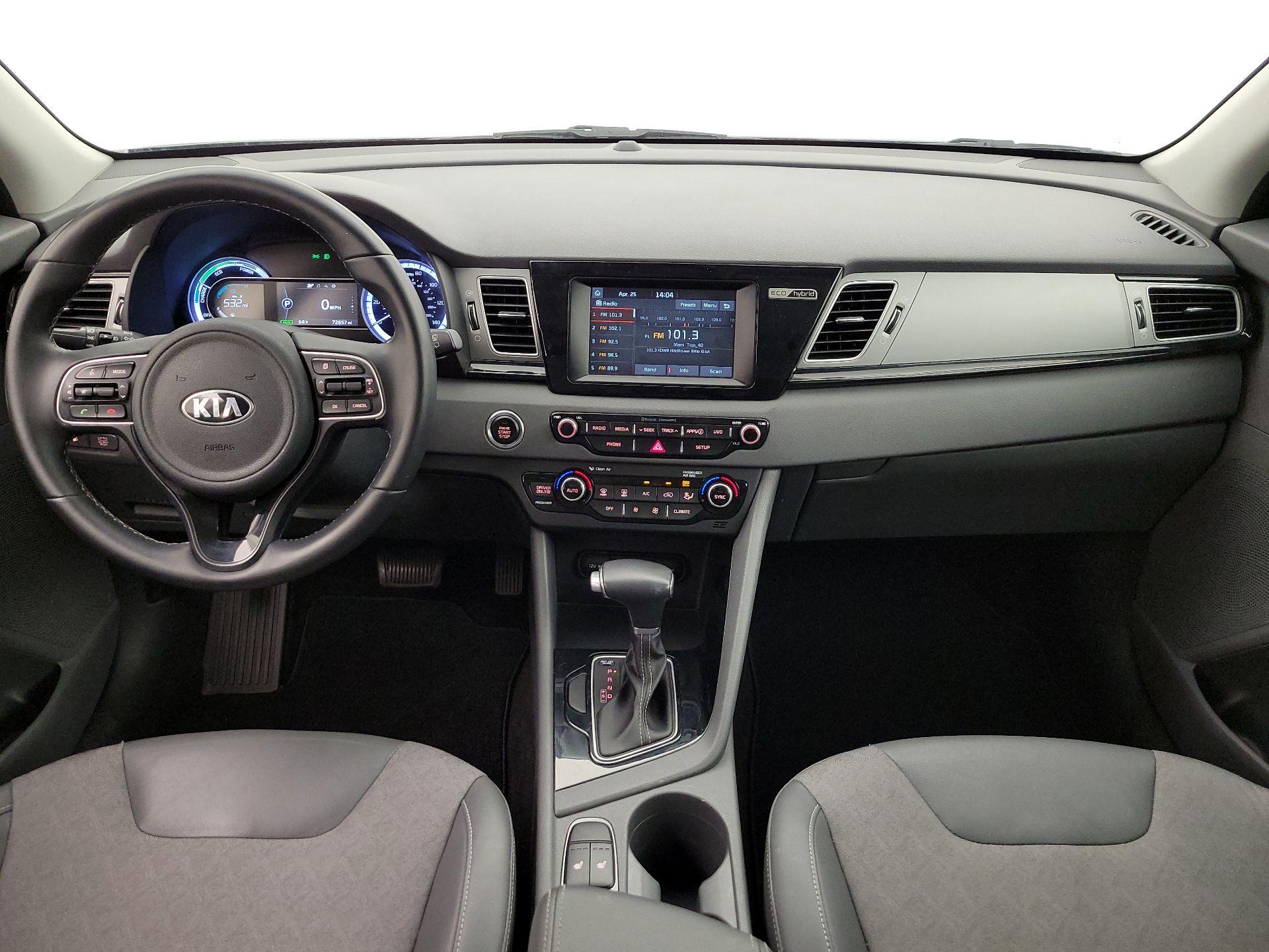 Thumbnail: 2017 Kia Niro - 9
