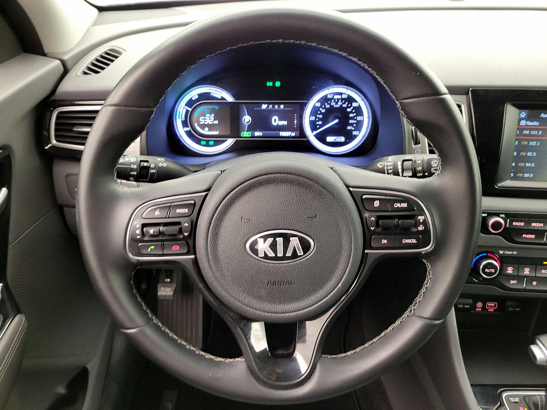 Thumbnail: 2017 Kia Niro - 10