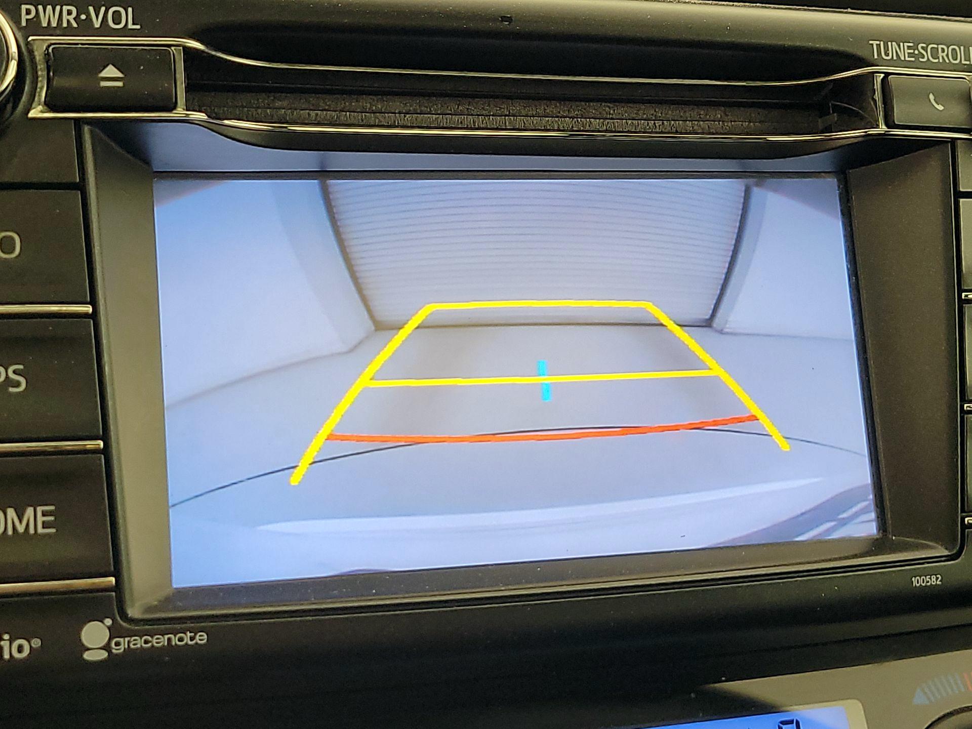 Thumbnail: 2018 Toyota RAV4 - 14