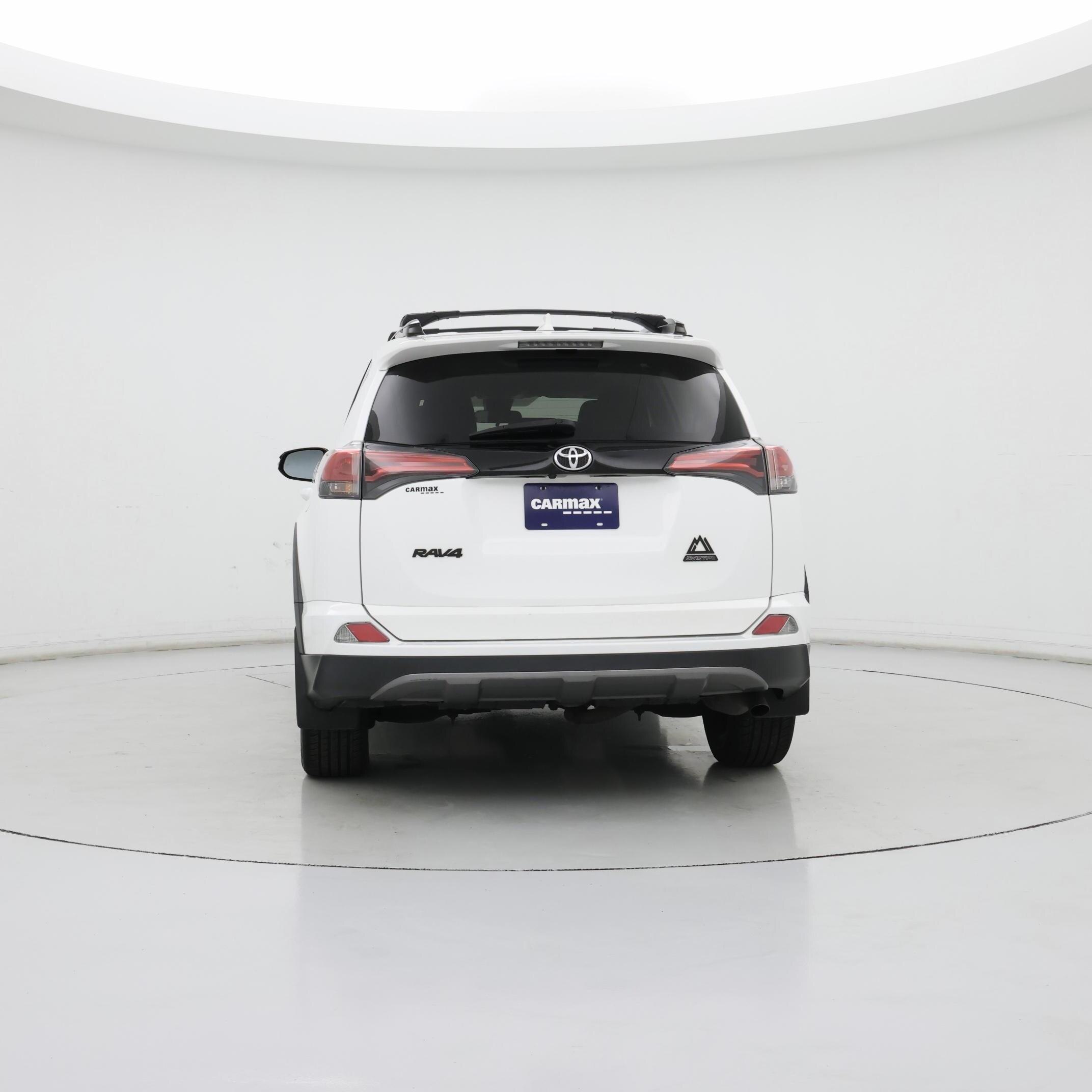 Thumbnail: 2018 Toyota RAV4 - 6