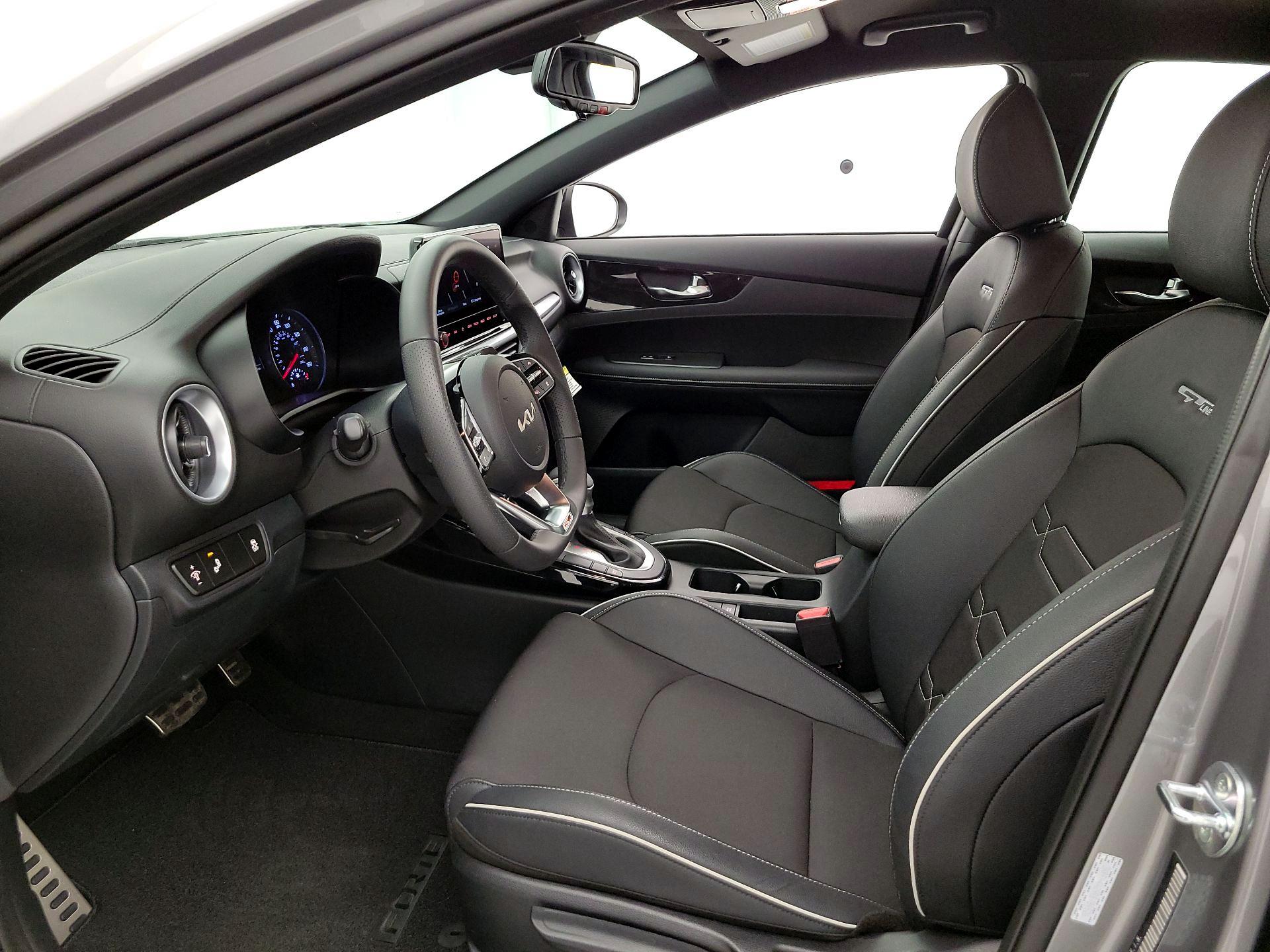 Thumbnail: 2024 Kia Forte - 11